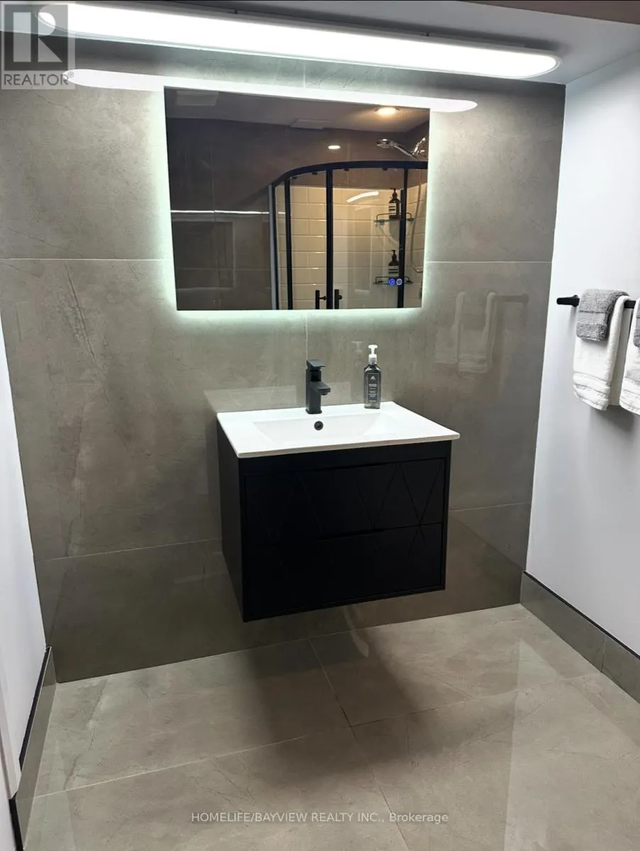 32 SILVER ASPEN DRIVE