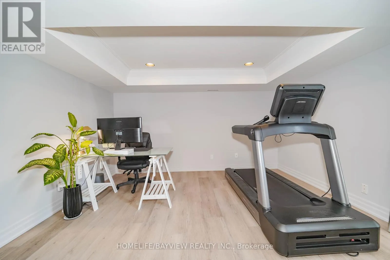 32 SILVER ASPEN DRIVE