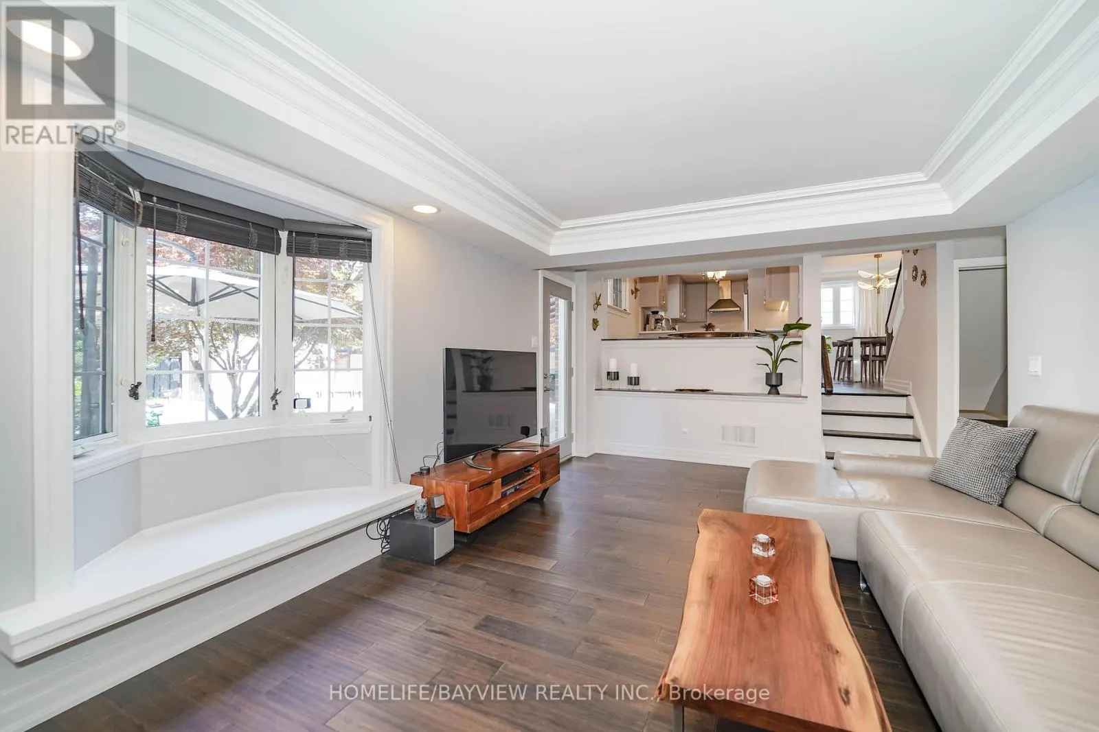 32 SILVER ASPEN DRIVE