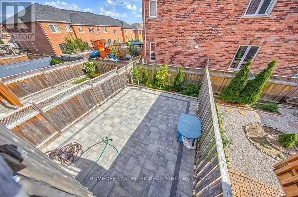 UPPER - 92 HAWKES DRIVE