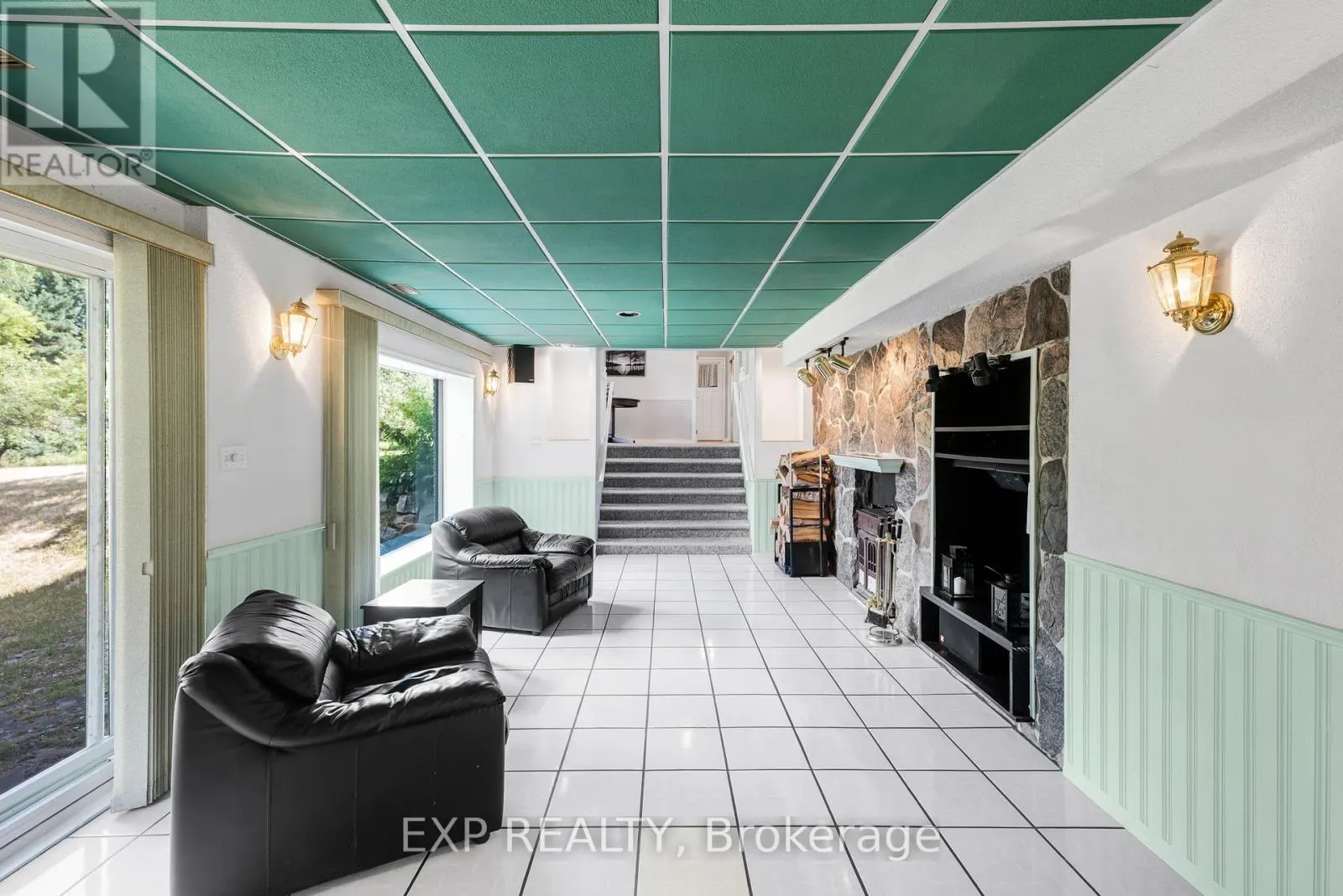 3990 MOUNT ALBERT ROAD