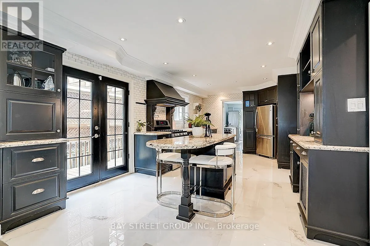 2 RIVERVIEW ROAD