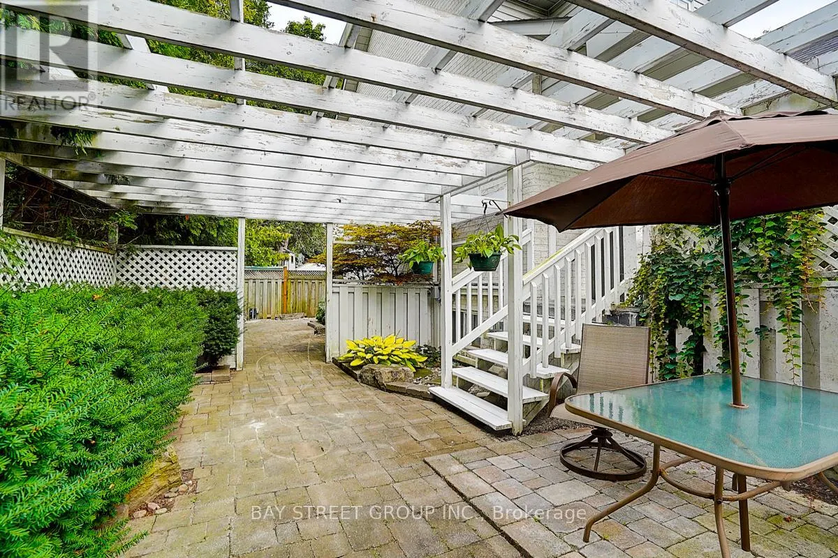 2 RIVERVIEW ROAD