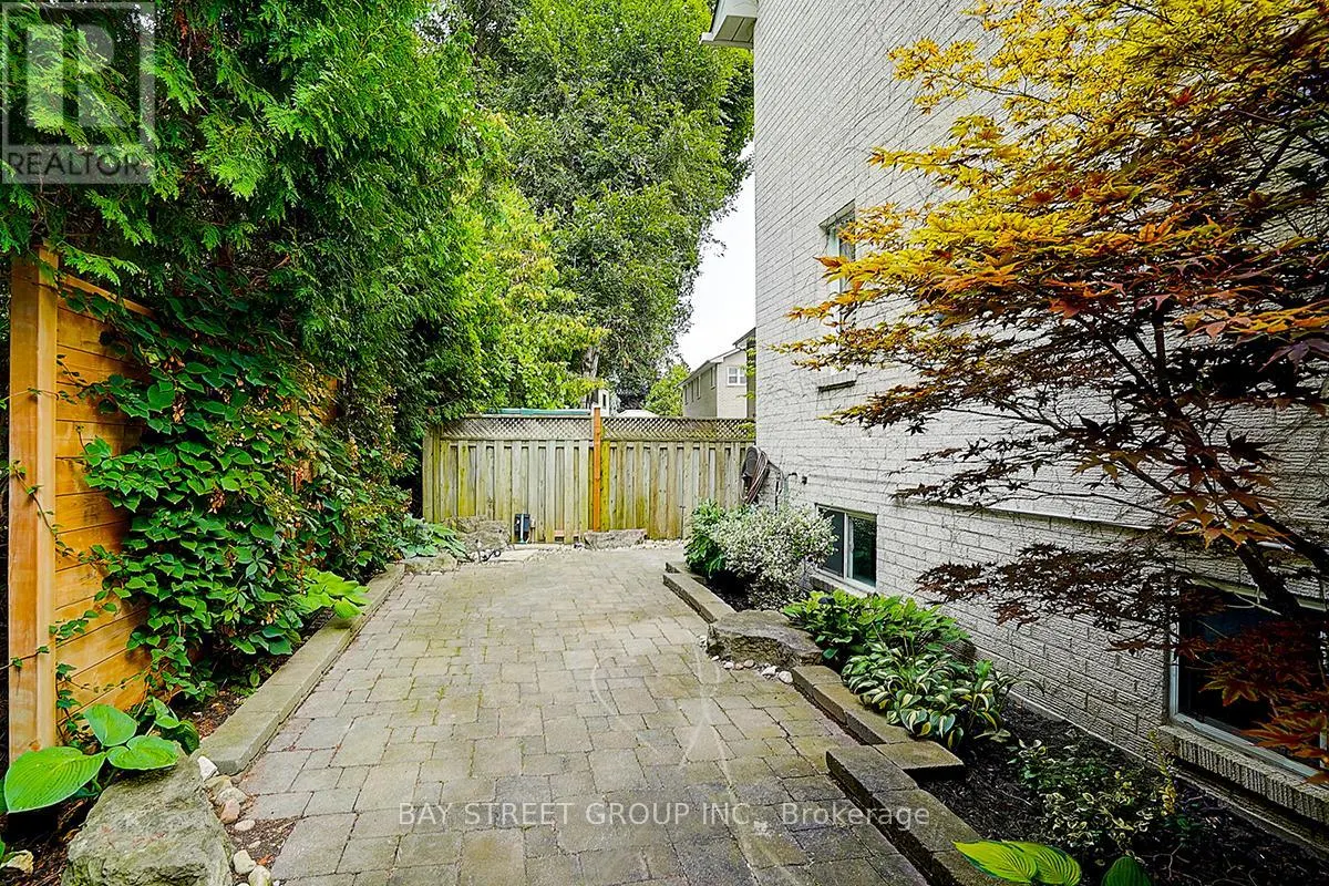 2 RIVERVIEW ROAD