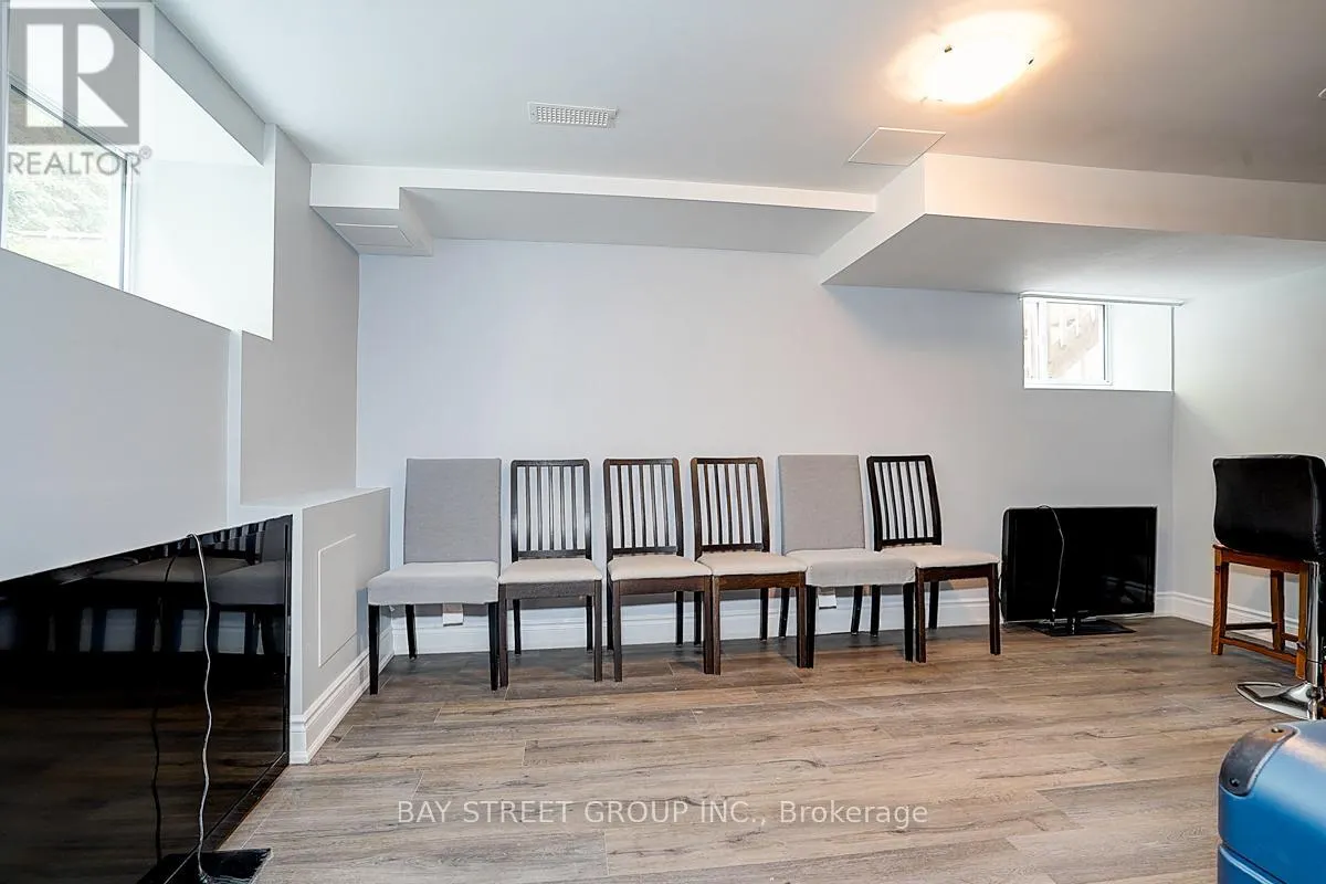 2 RIVERVIEW ROAD