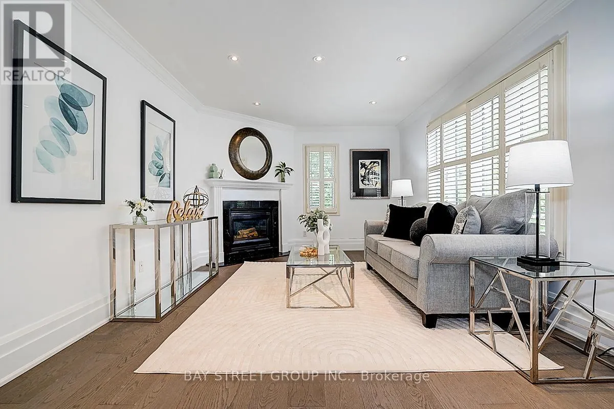2 RIVERVIEW ROAD