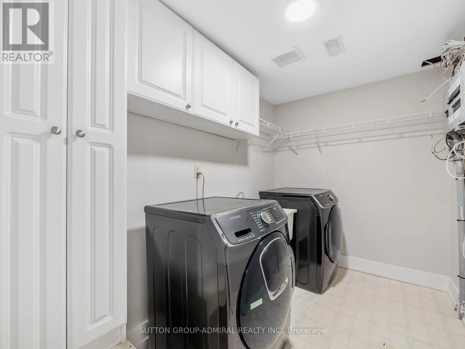 12 TOVA PLACE