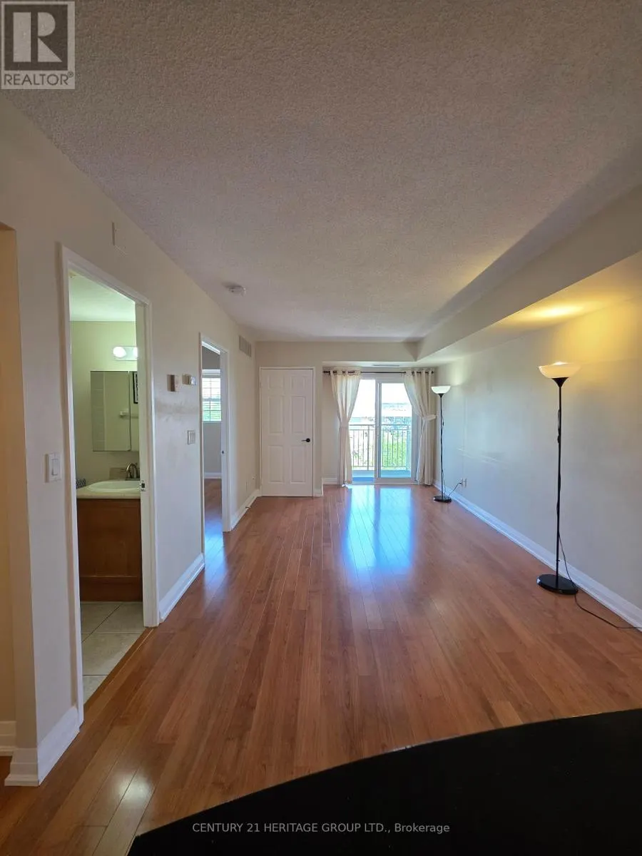 401 - 35 HUNT AVENUE