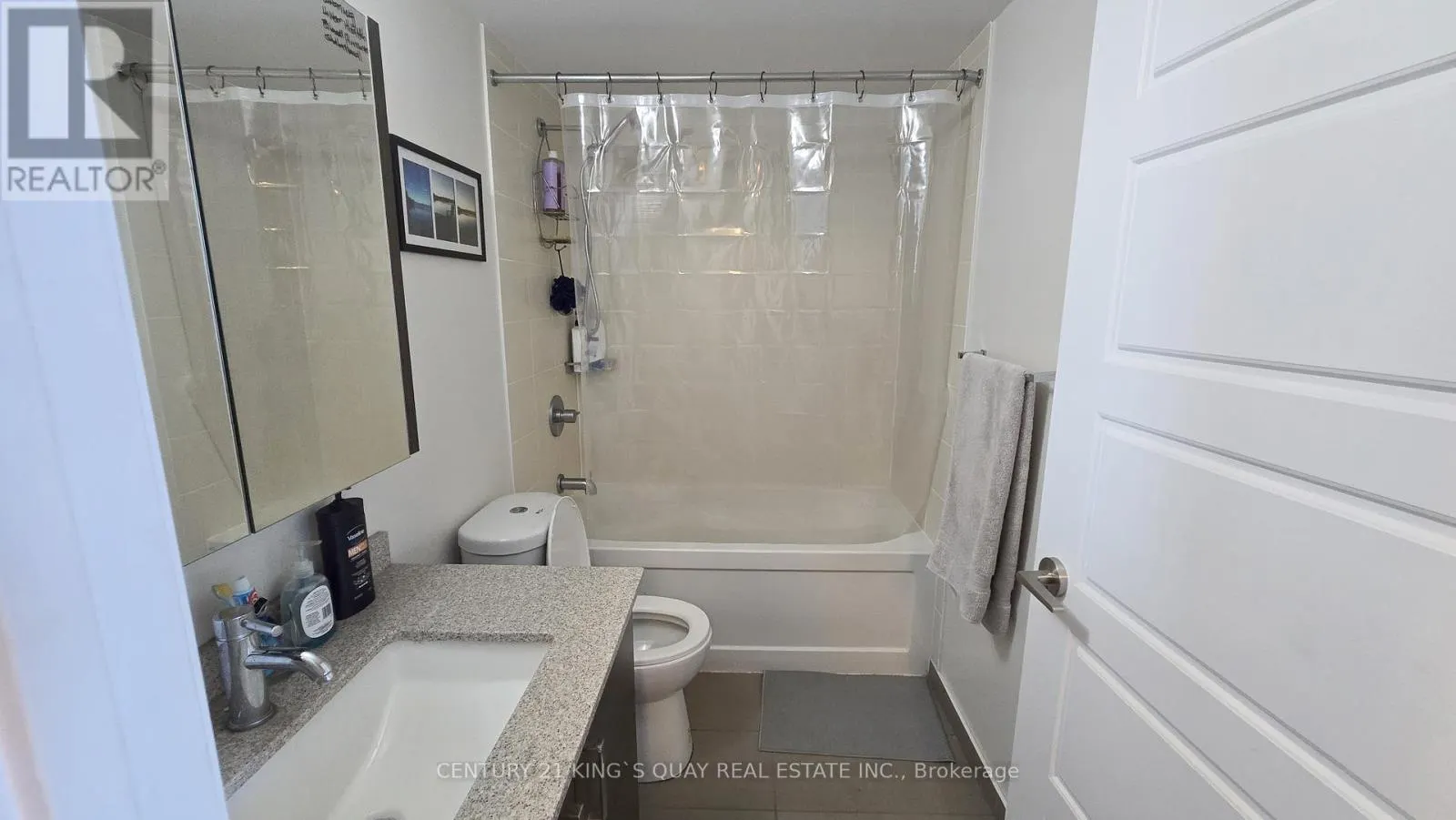 1208 - 1 UPTOWN DRIVE