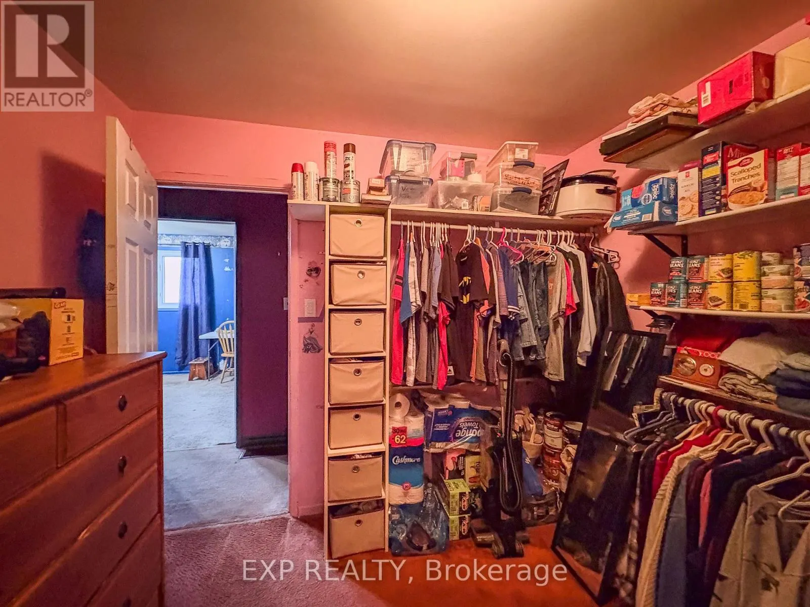 354 LAKELAND CRESCENT