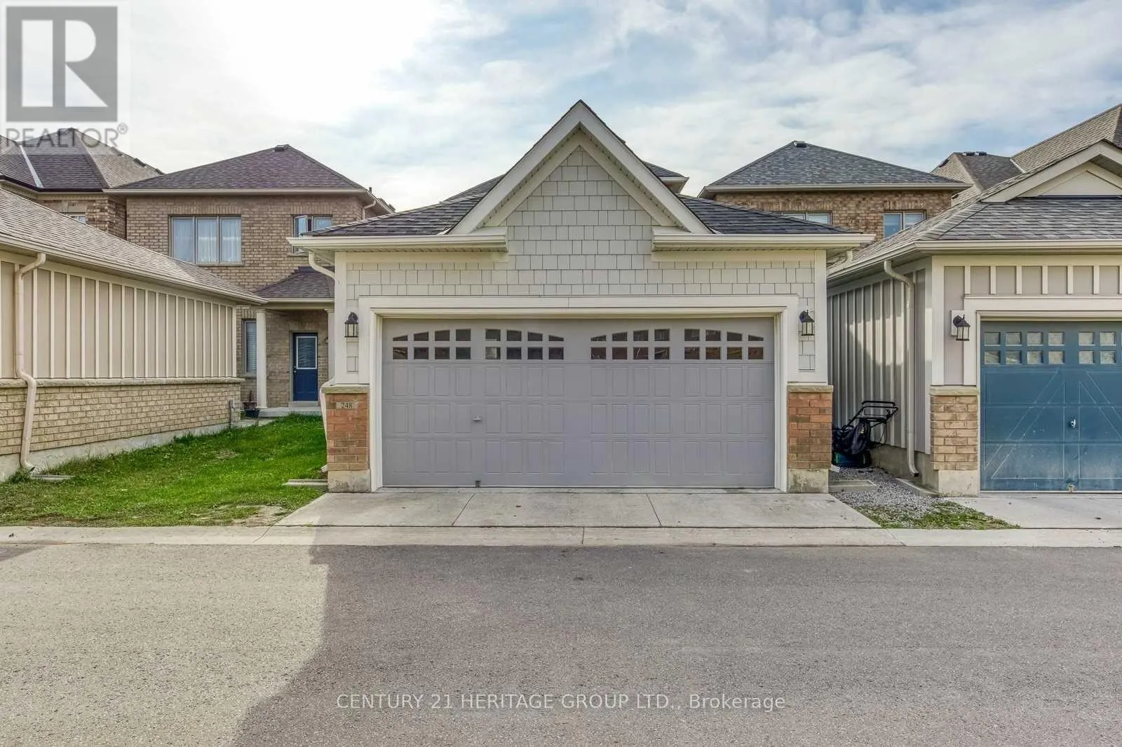 248 PARADELLE DRIVE N