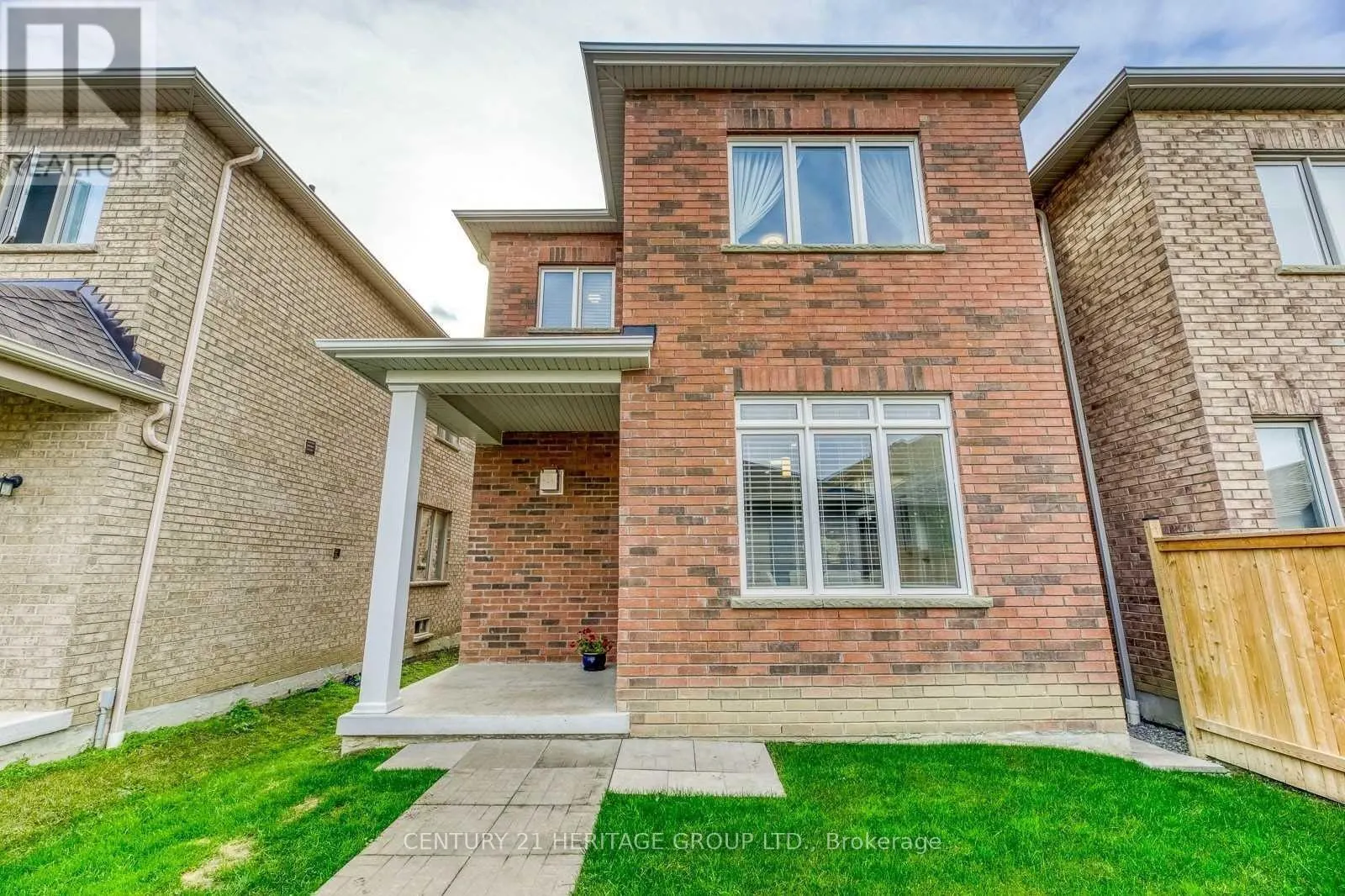 248 PARADELLE DRIVE N