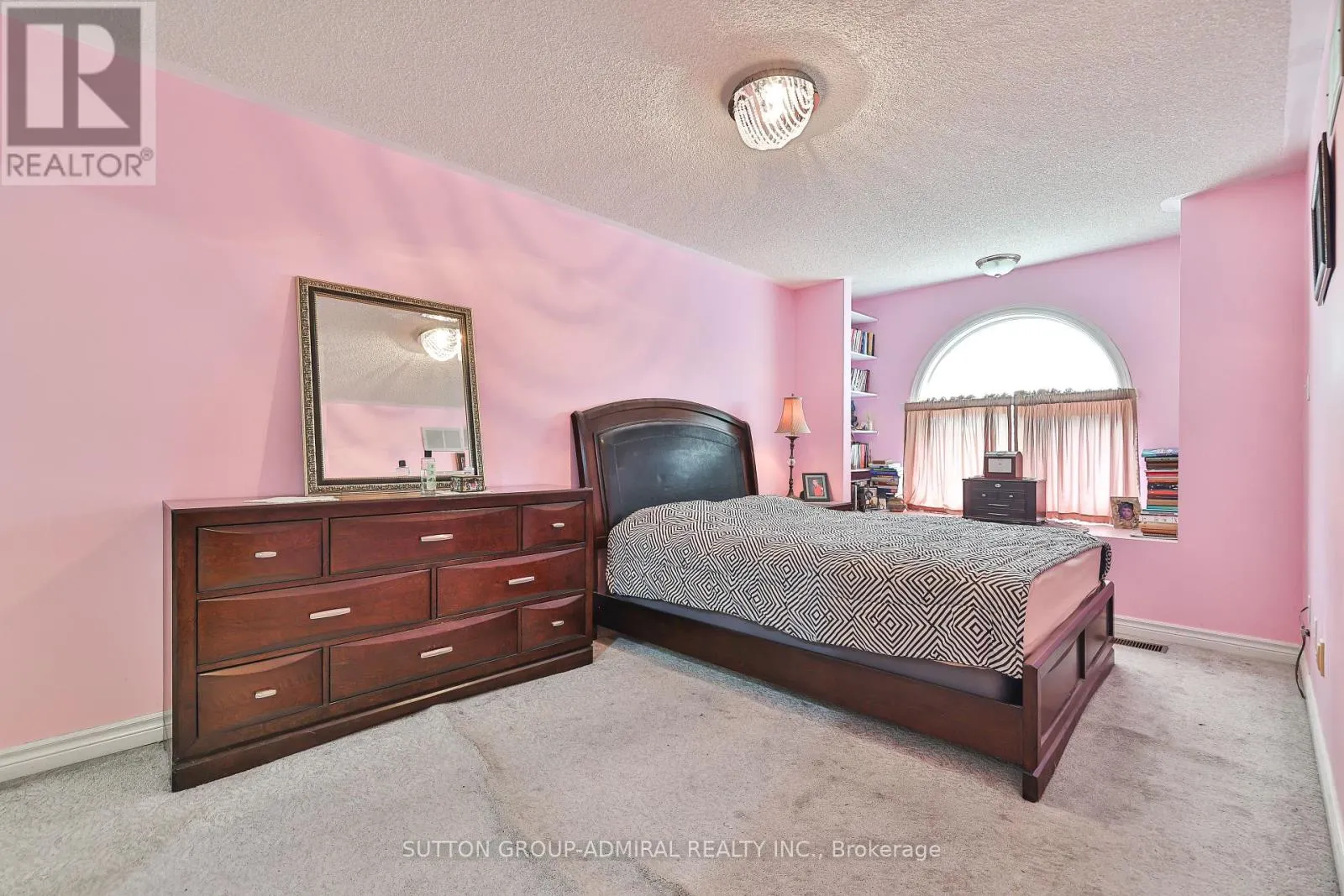 72 ADDISON STREET W