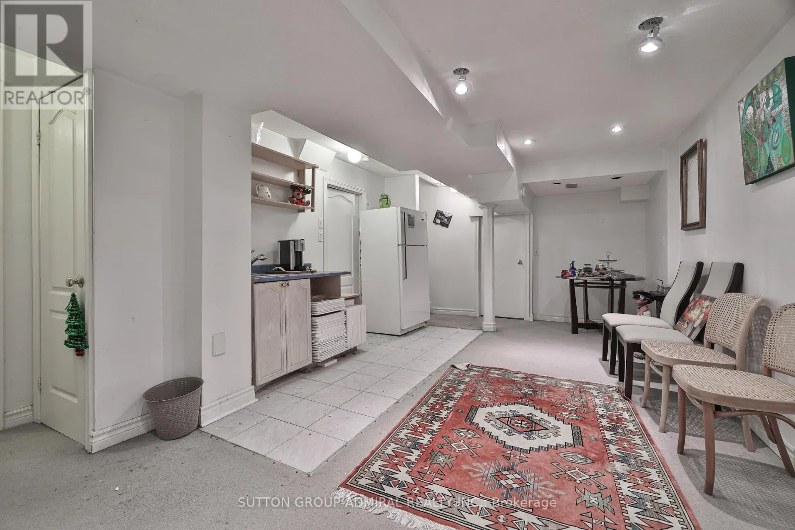 72 ADDISON STREET W