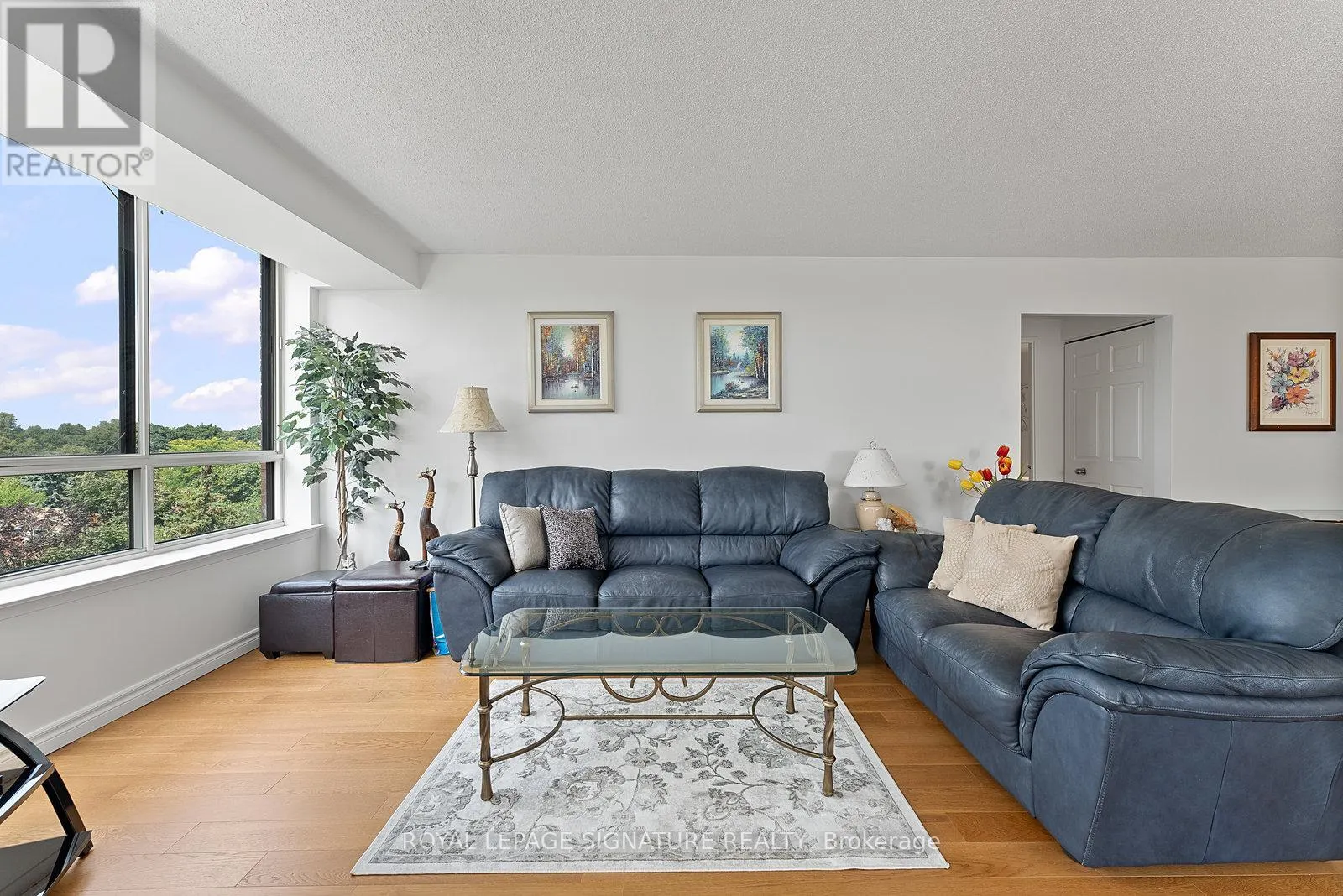 524 - 25 AUSTIN DRIVE