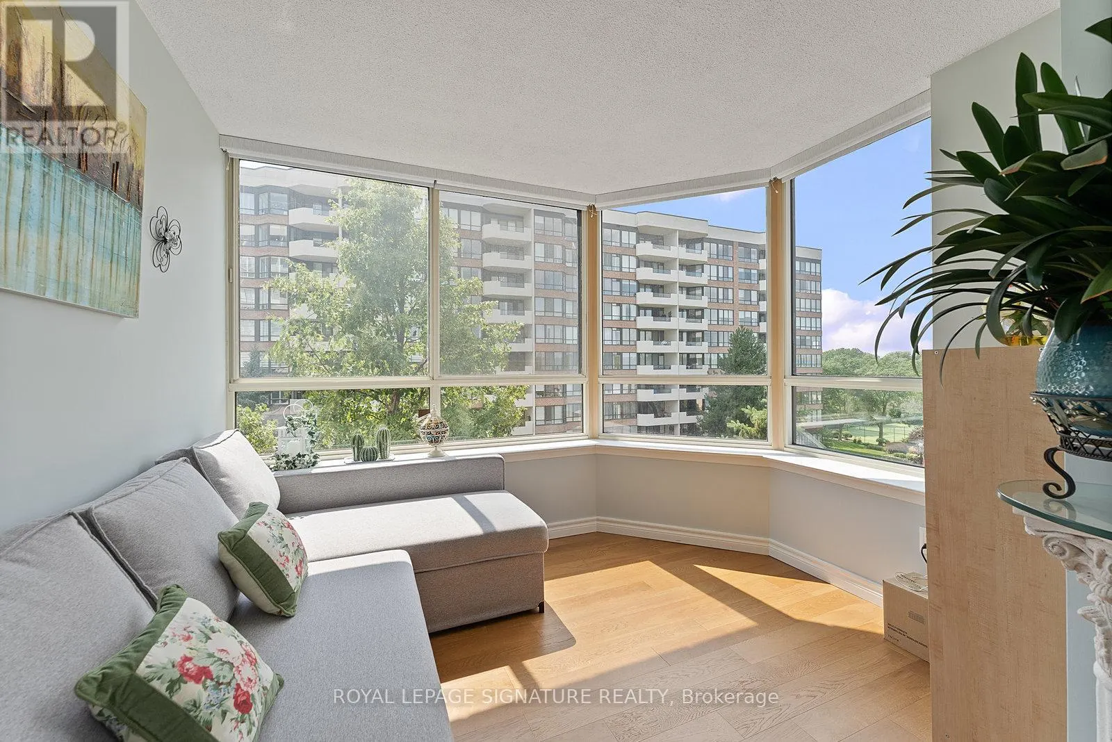524 - 25 AUSTIN DRIVE