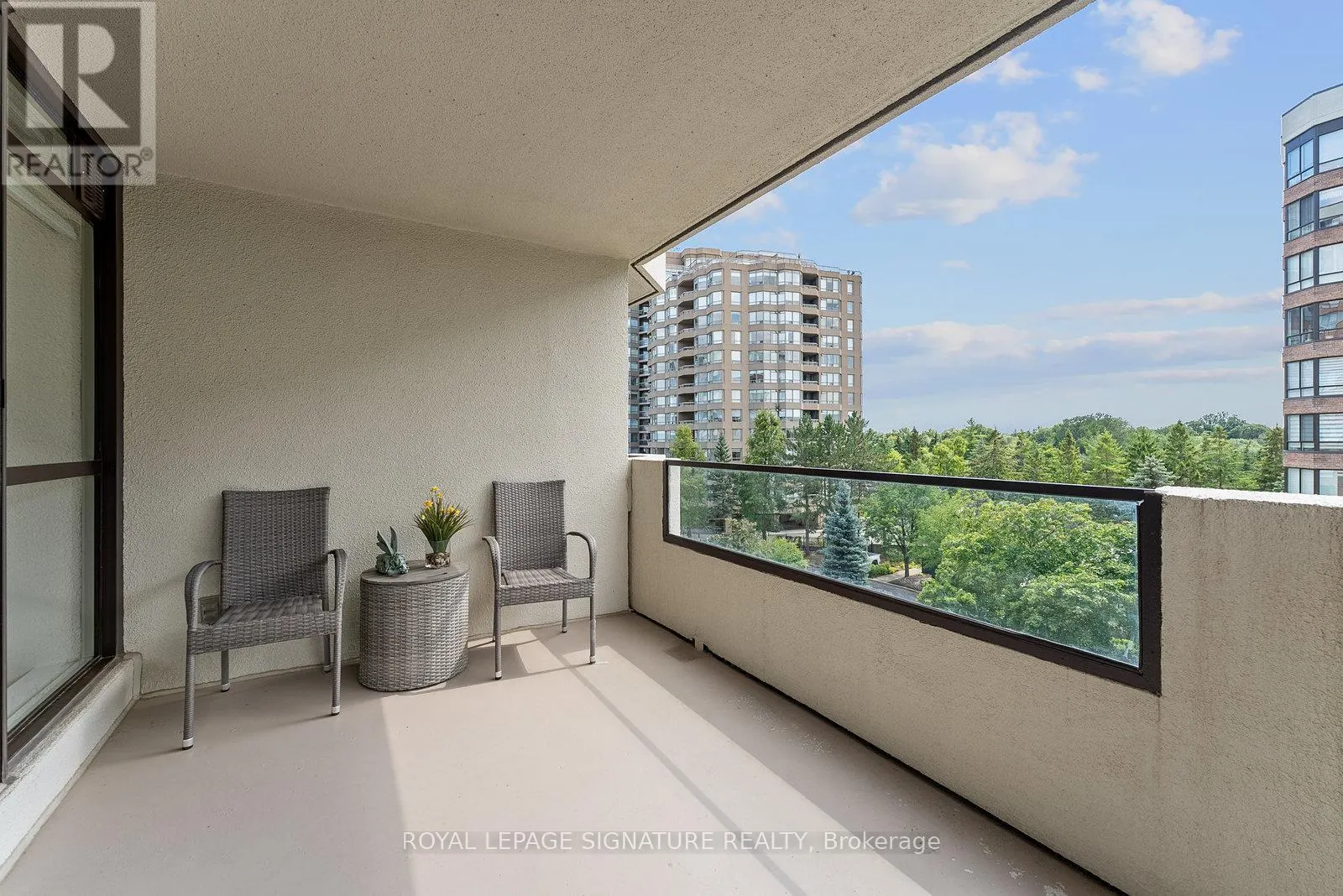 524 - 25 AUSTIN DRIVE