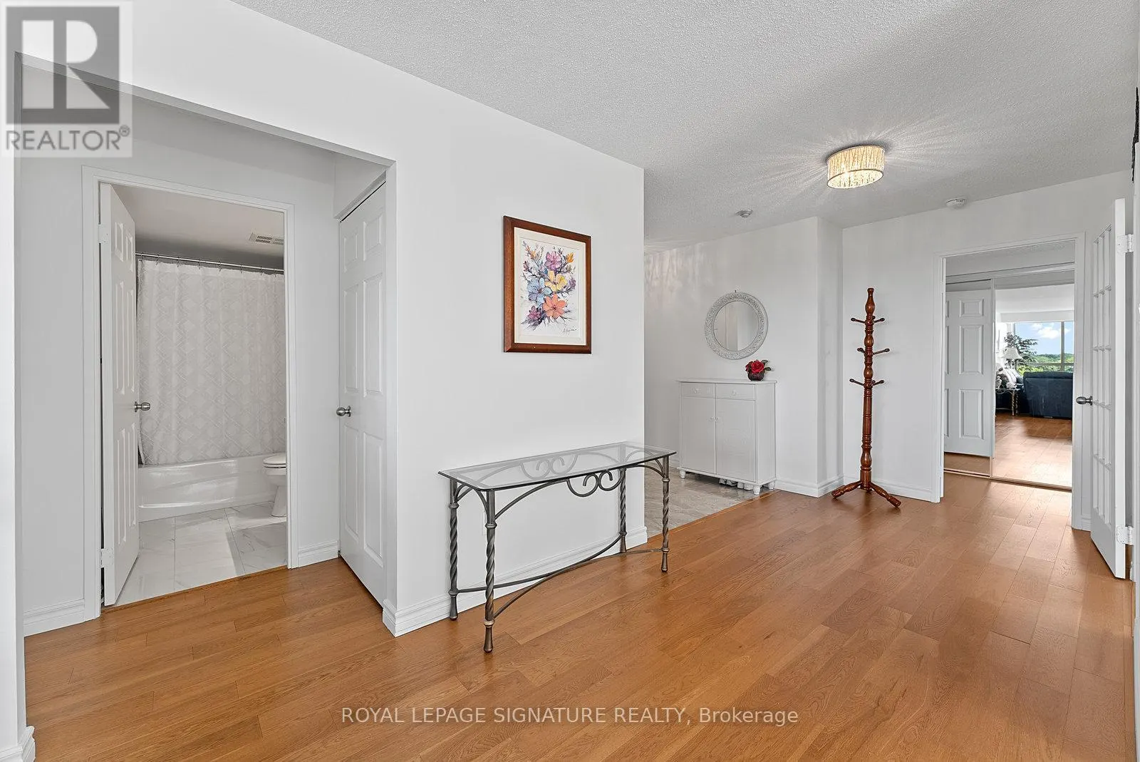 524 - 25 AUSTIN DRIVE