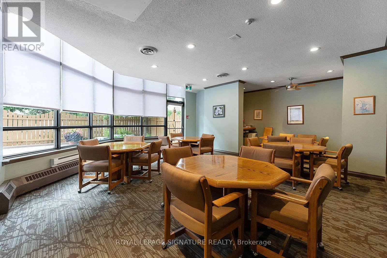 524 - 25 AUSTIN DRIVE