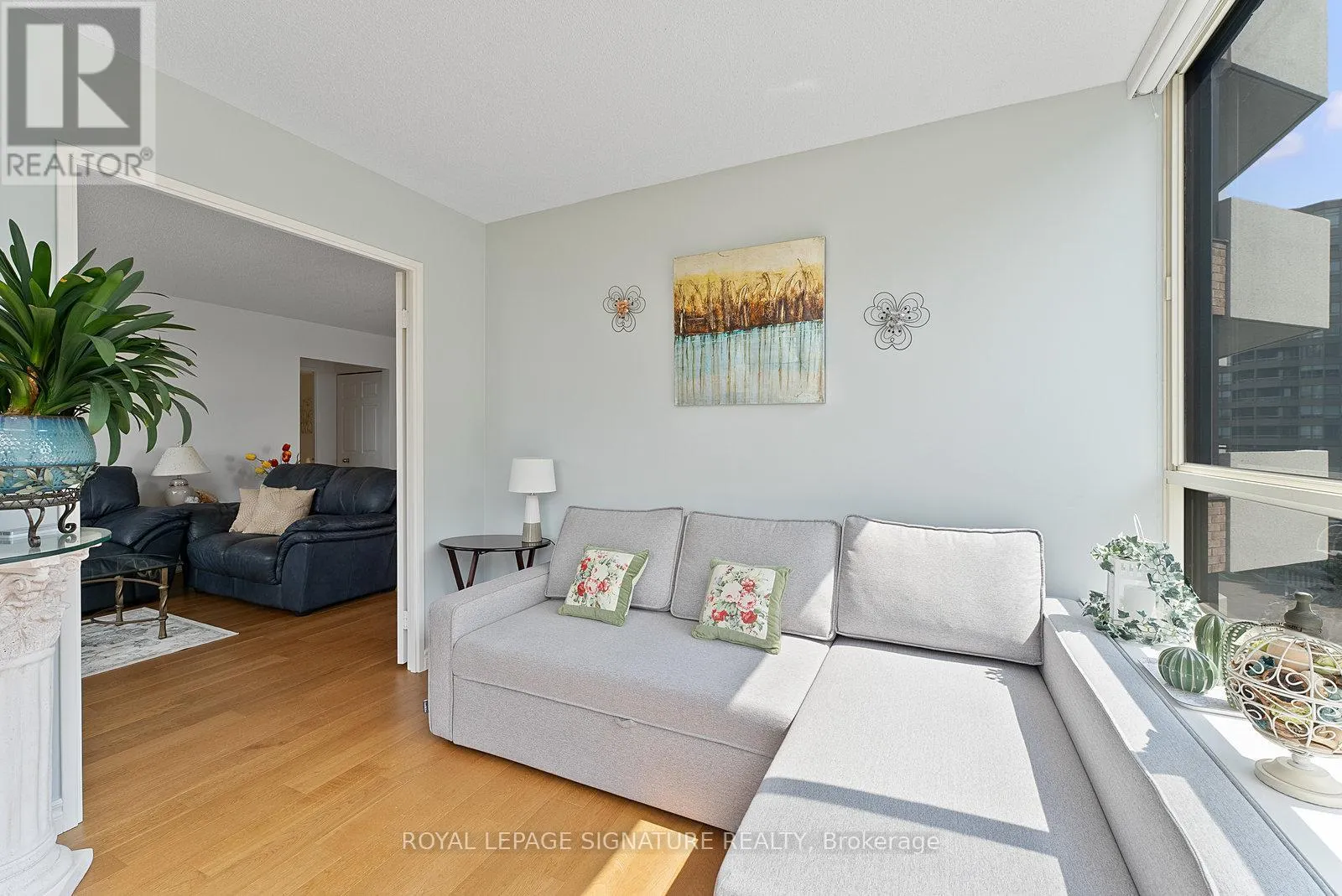 524 - 25 AUSTIN DRIVE