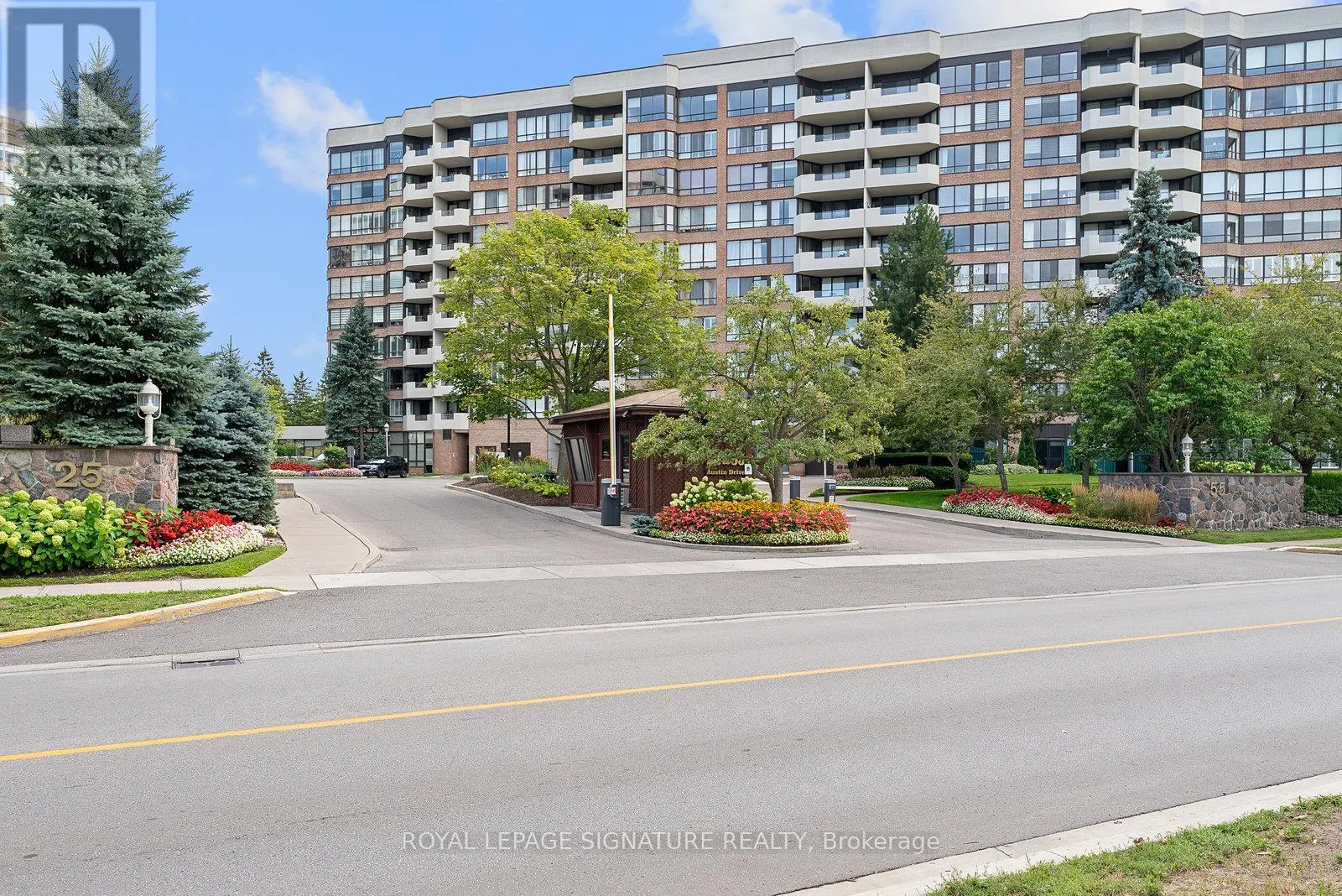 524 - 25 AUSTIN DRIVE