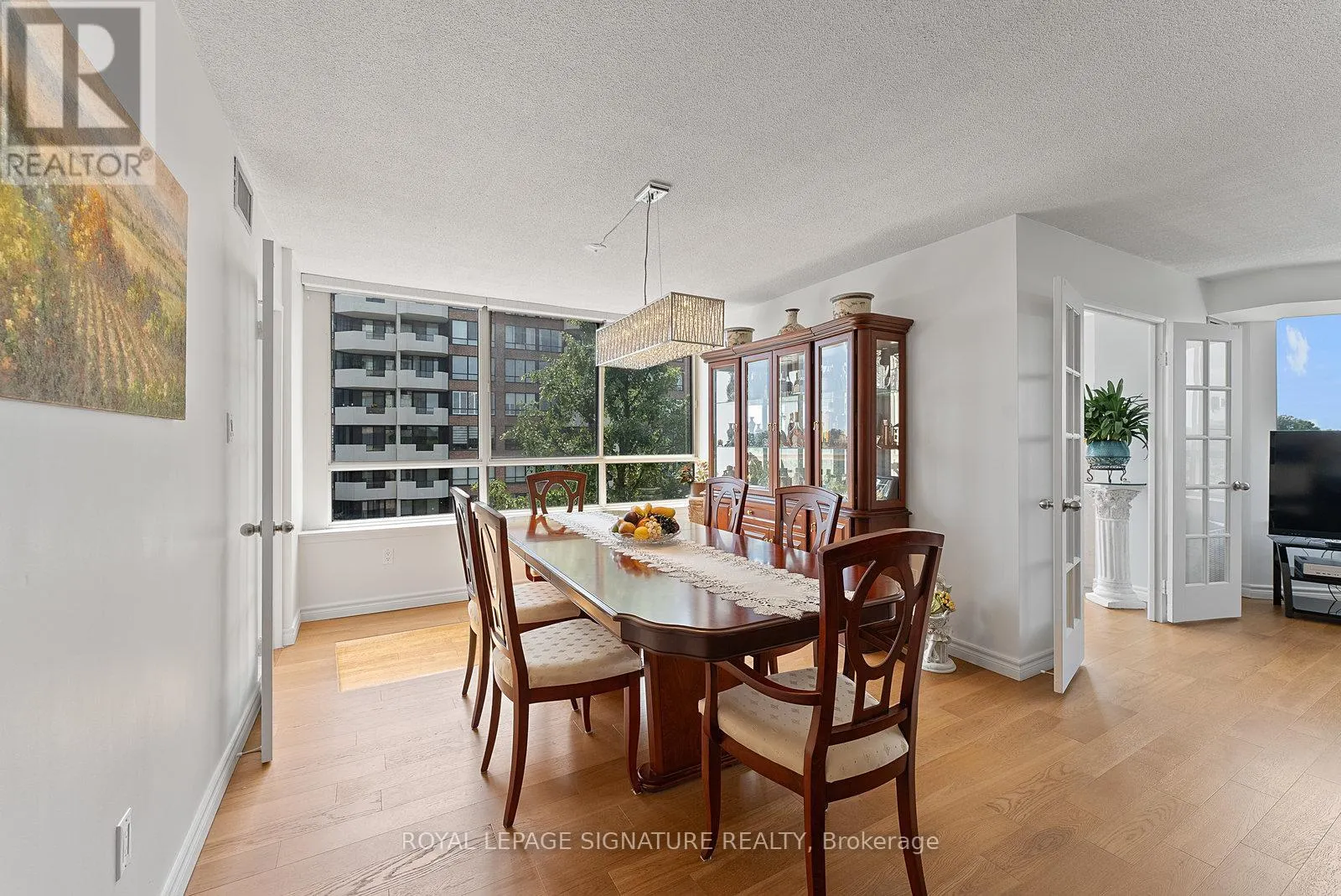 524 - 25 AUSTIN DRIVE