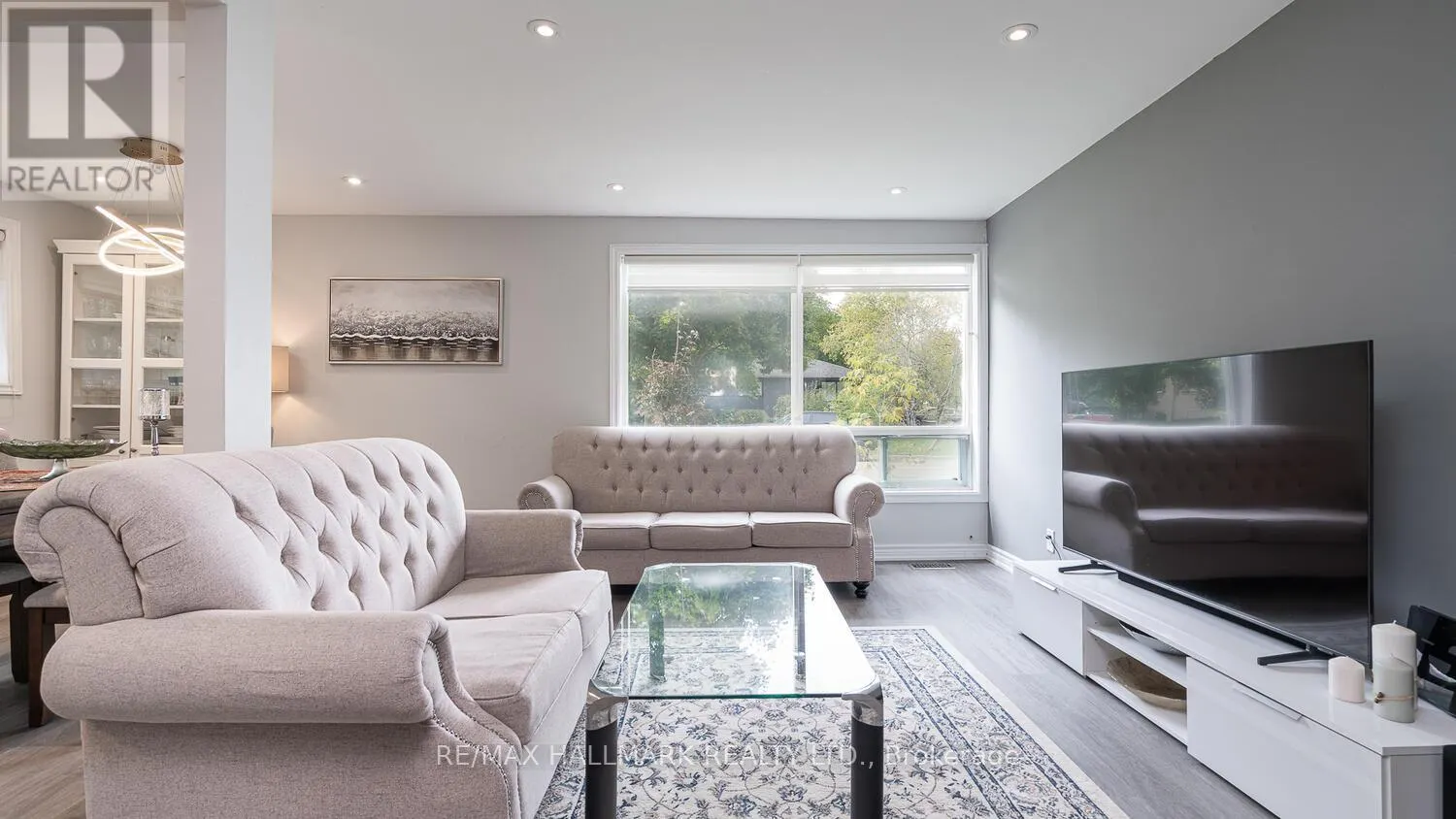 11 SEATON DRIVE