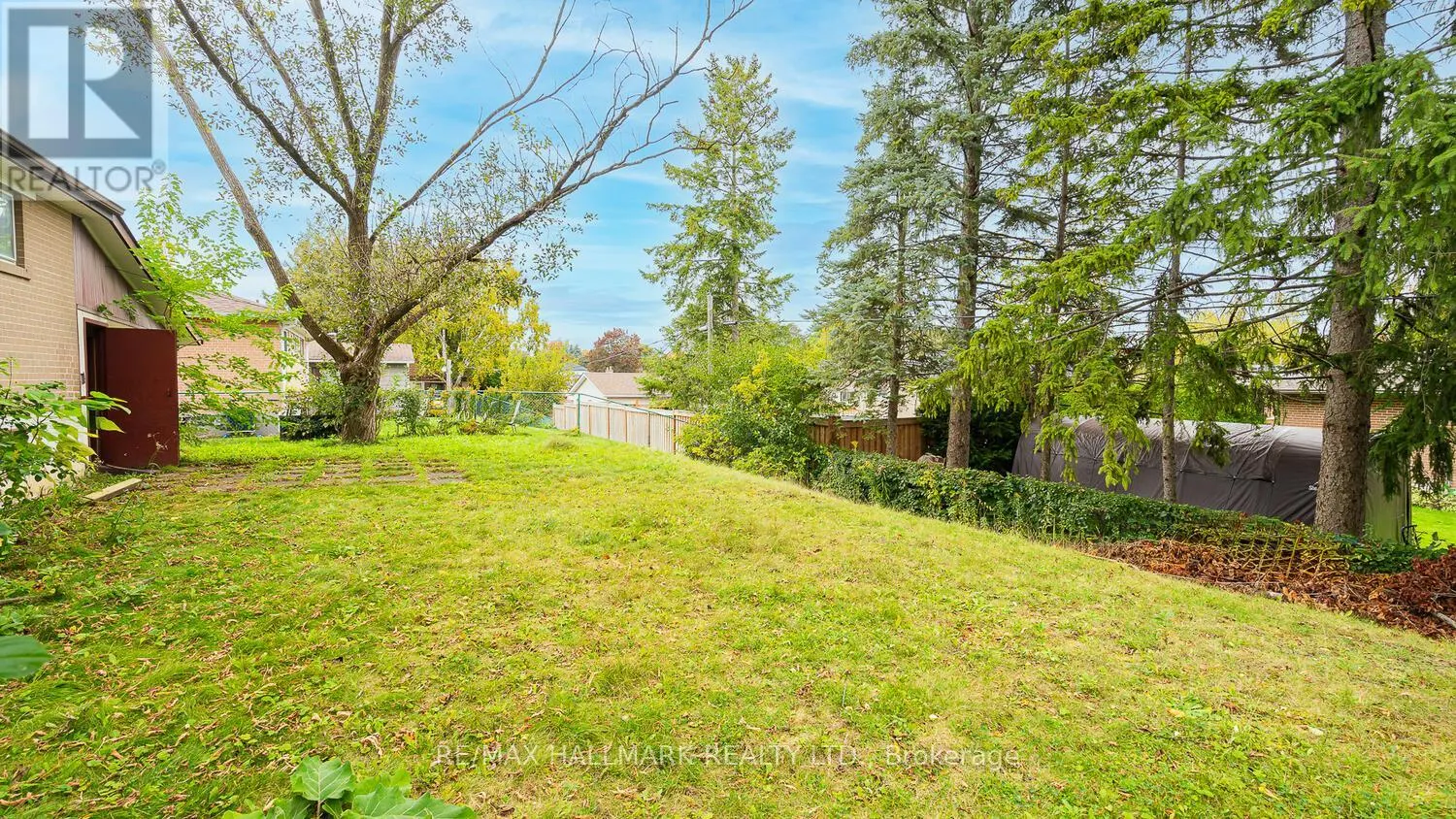 11 SEATON DRIVE