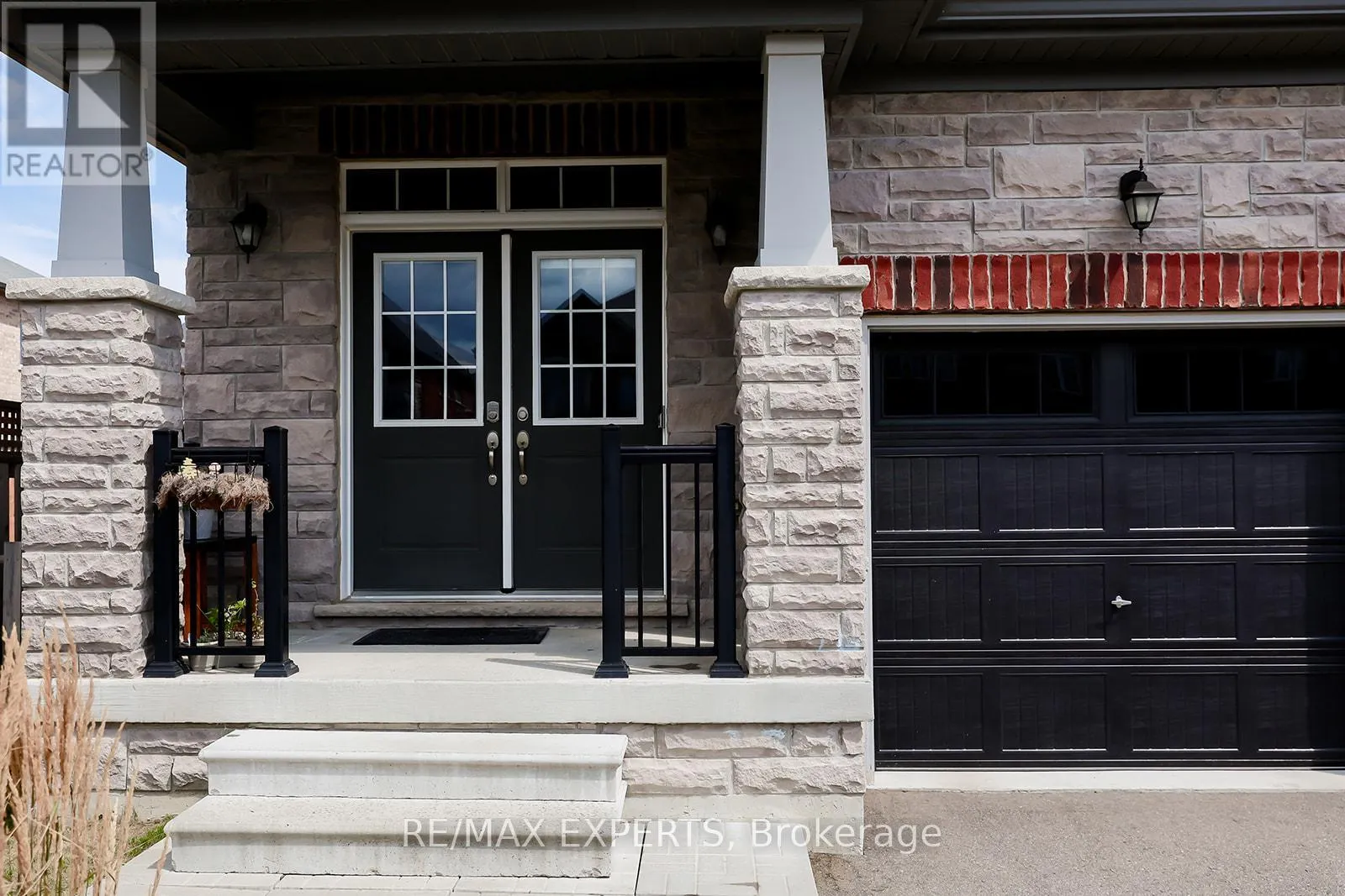 1426 FARROW CRESCENT