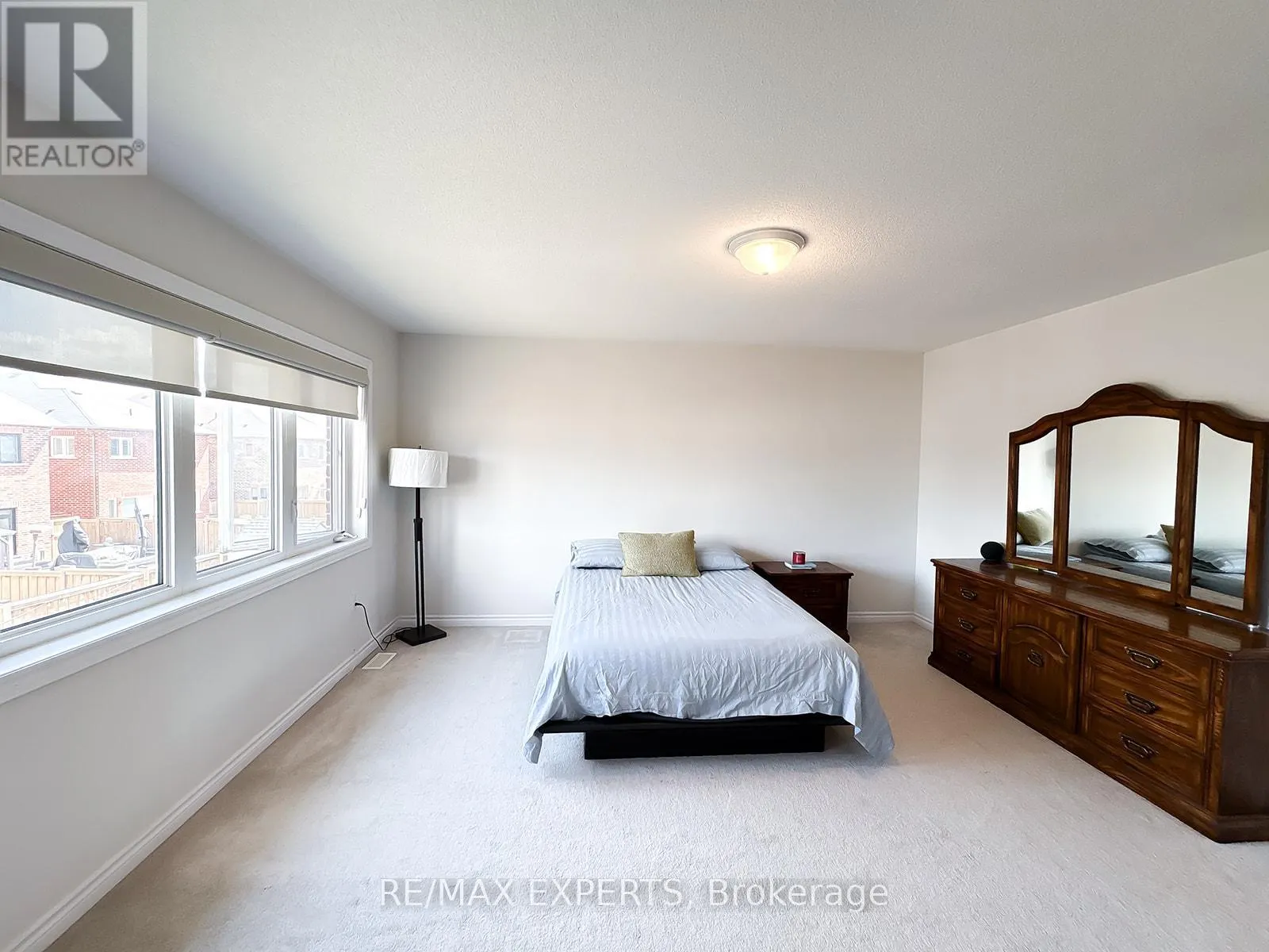 1426 FARROW CRESCENT