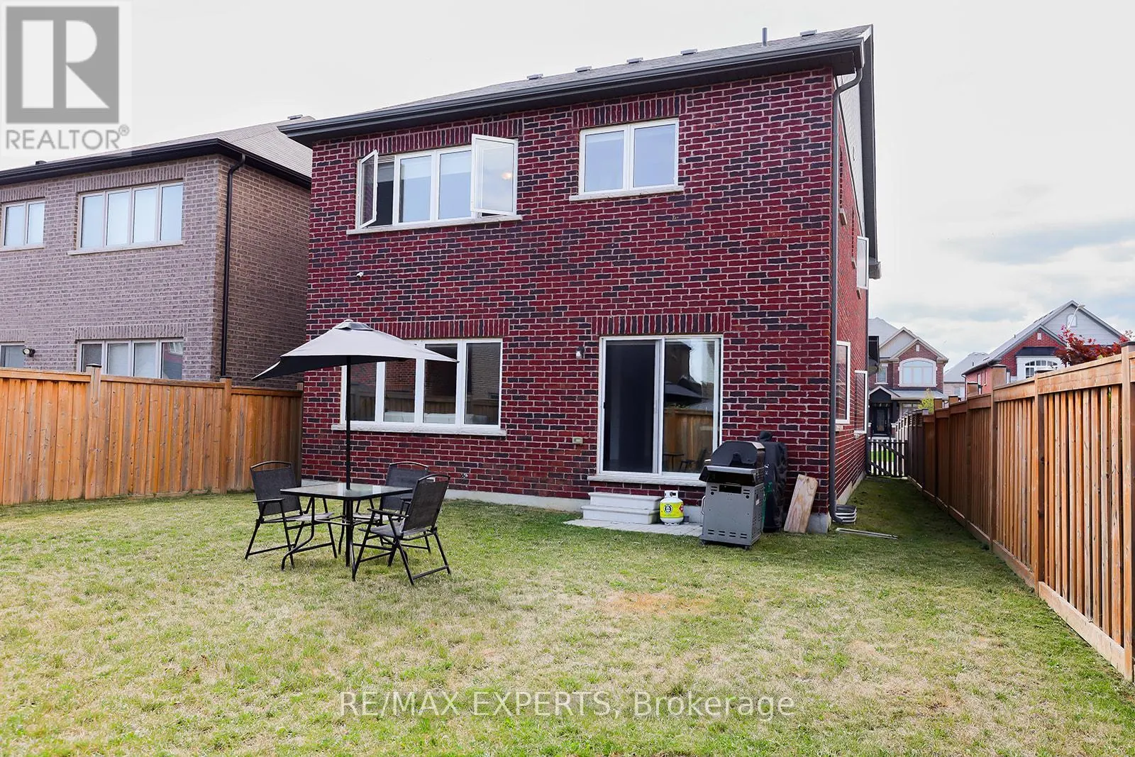 1426 FARROW CRESCENT