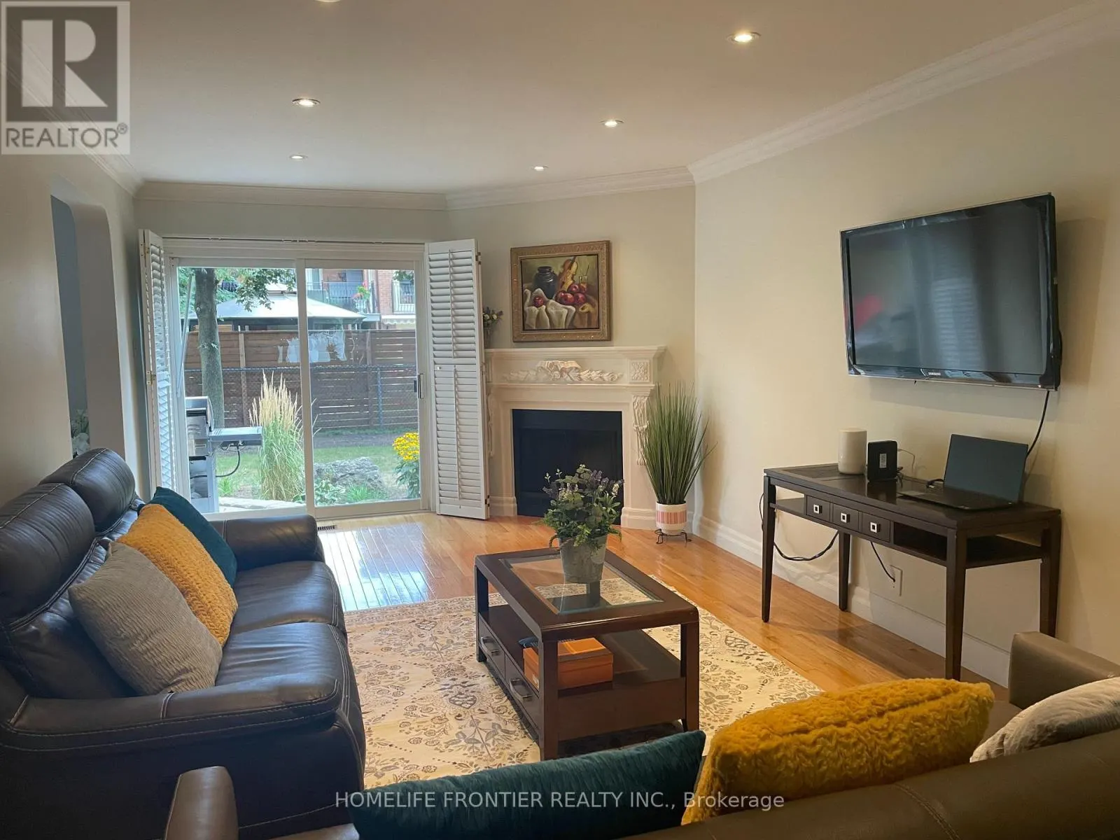 121 CARRINGTON DRIVE