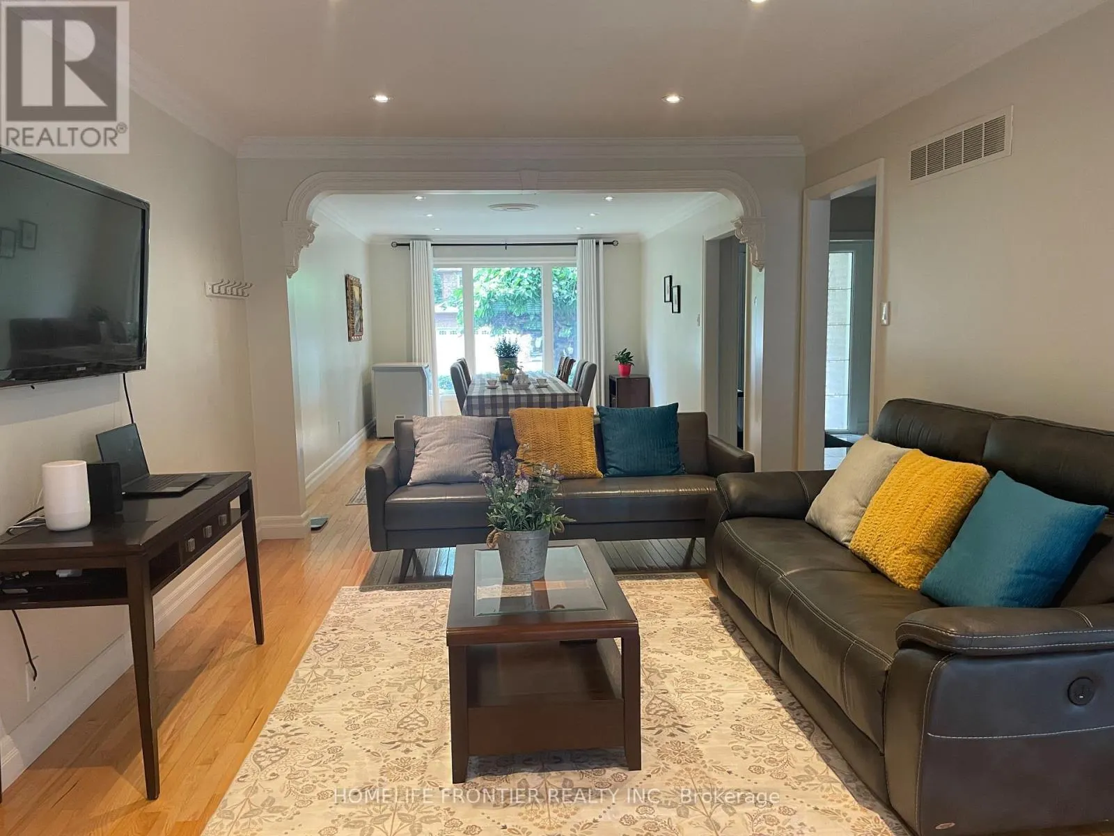 121 CARRINGTON DRIVE