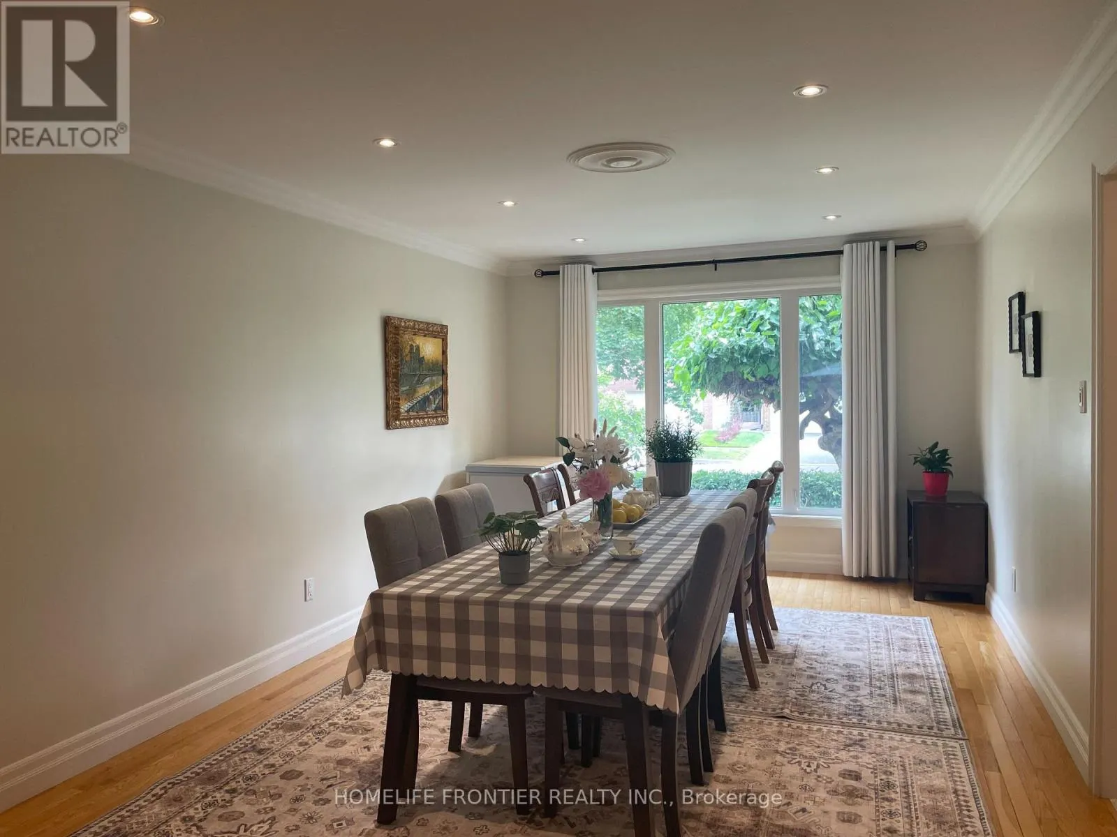 121 CARRINGTON DRIVE