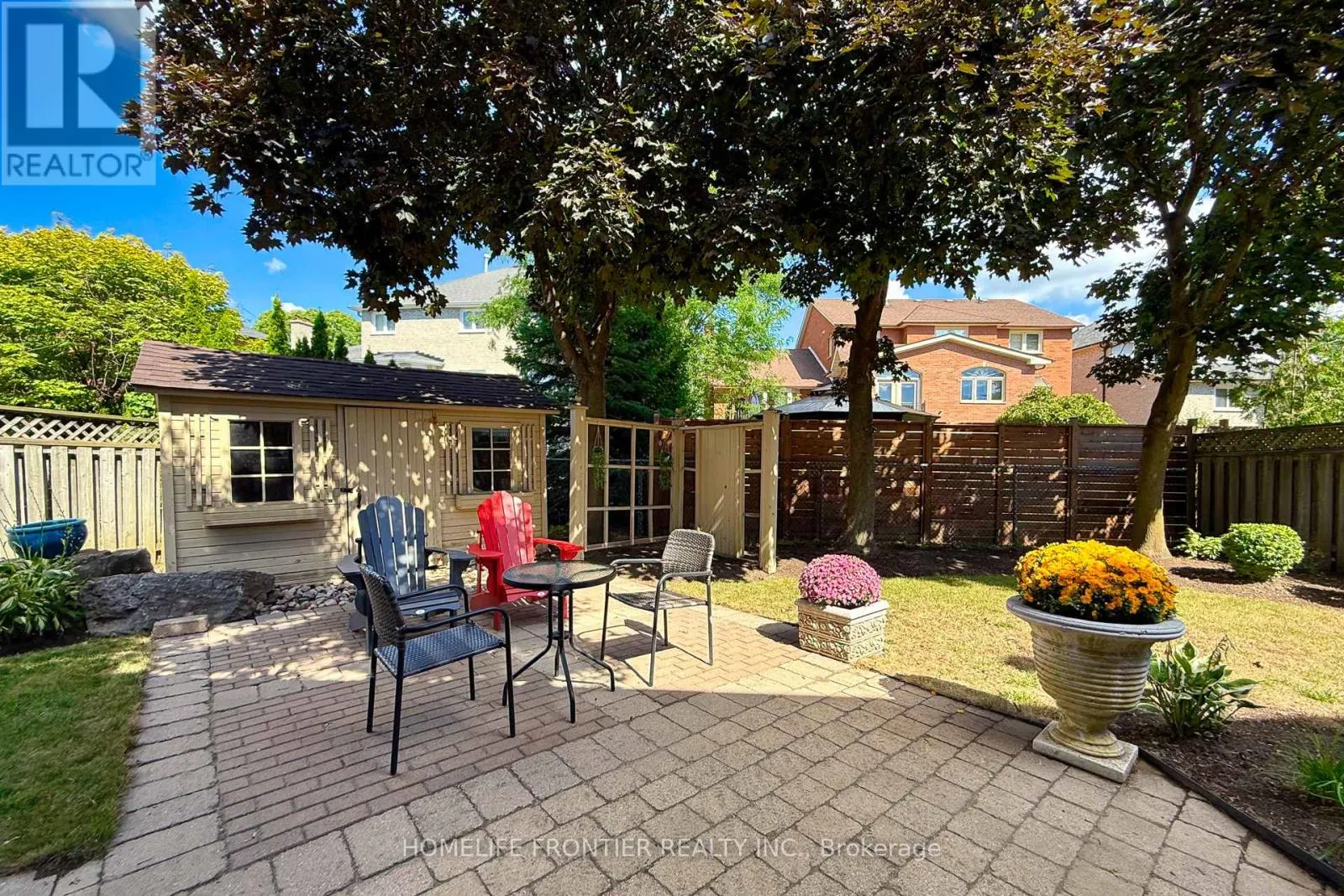 121 CARRINGTON DRIVE