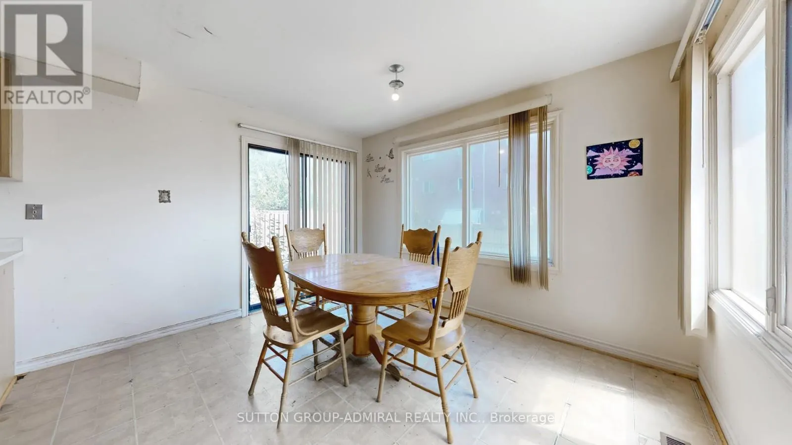 71 FEATHERSTONE AVENUE
