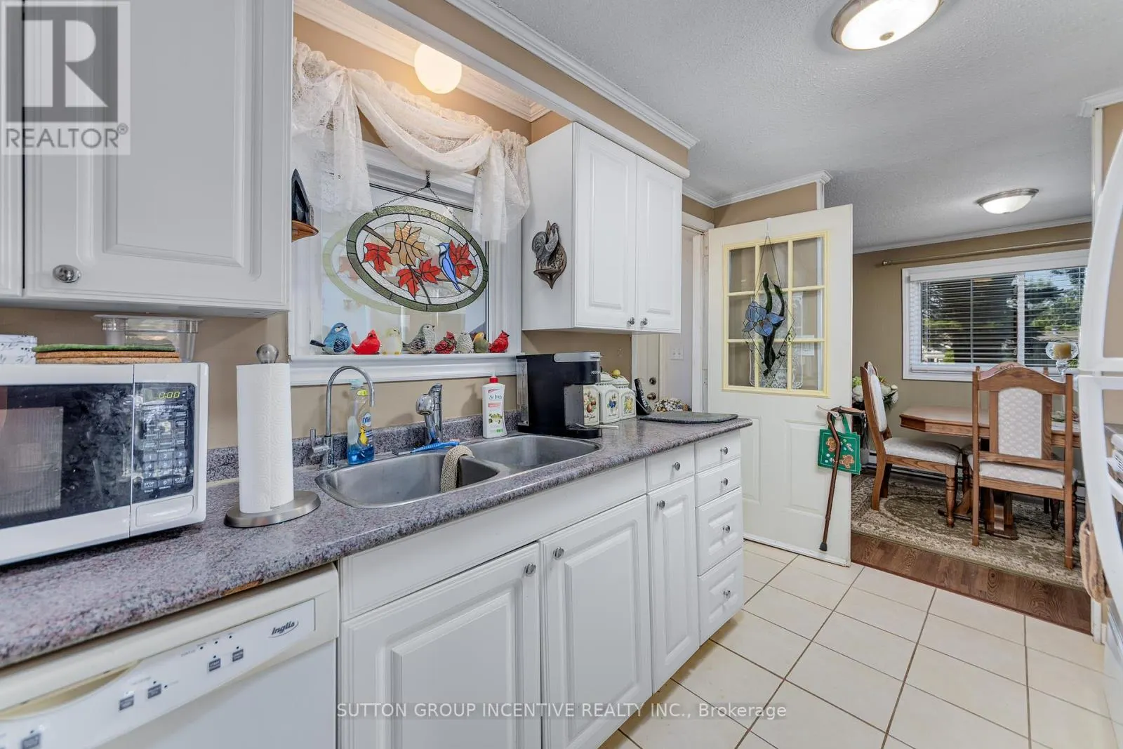 17 WEEPING WILLOW DRIVE