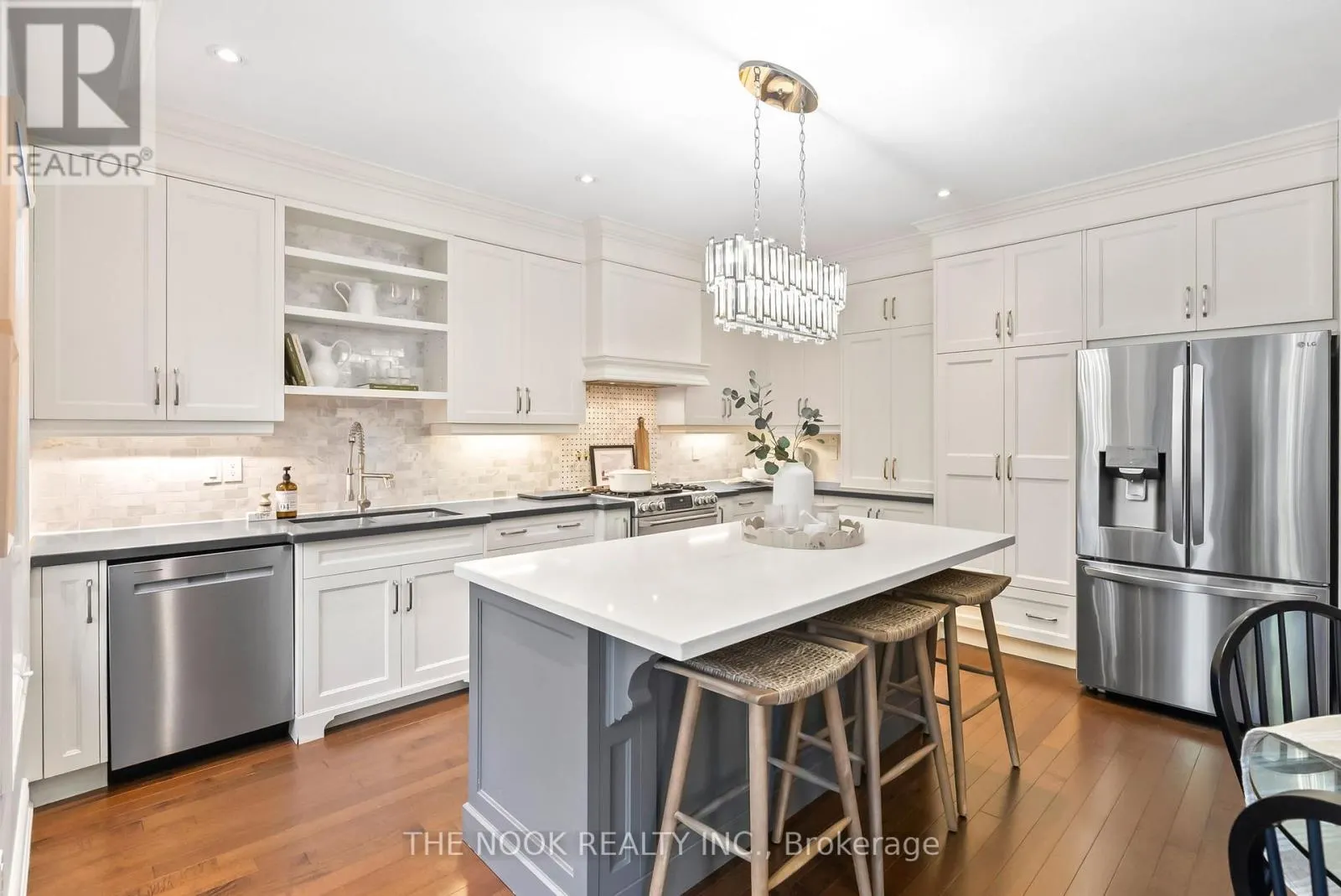 7 ELLSWORTH AVENUE