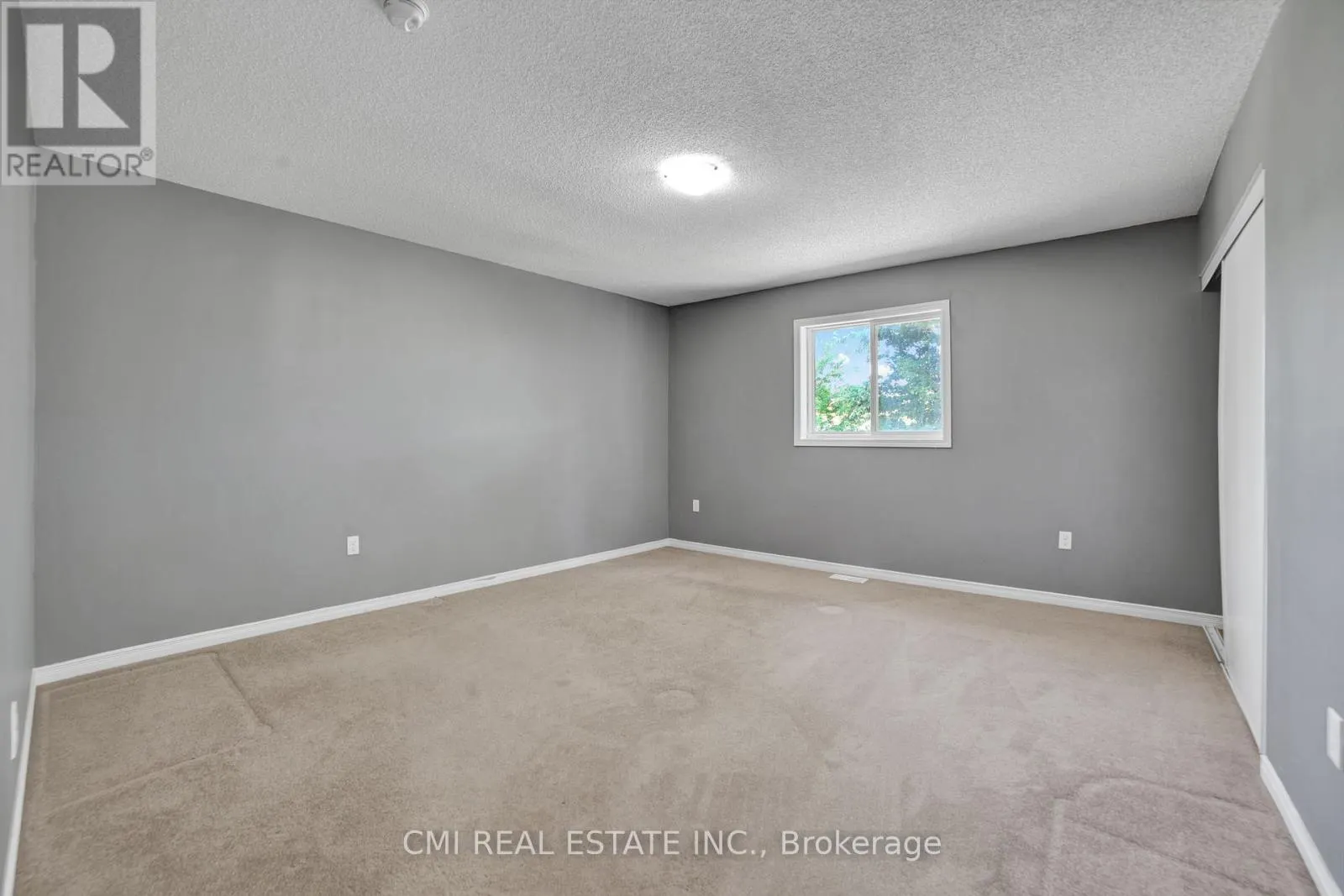 1218 LESLIE DRIVE
