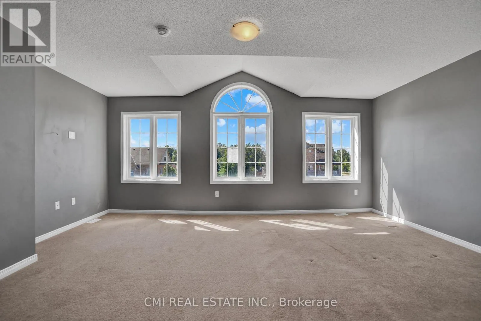 1218 LESLIE DRIVE