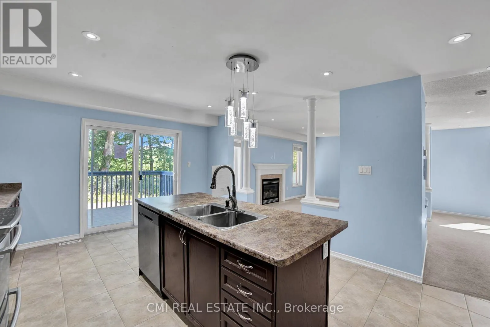 1218 LESLIE DRIVE