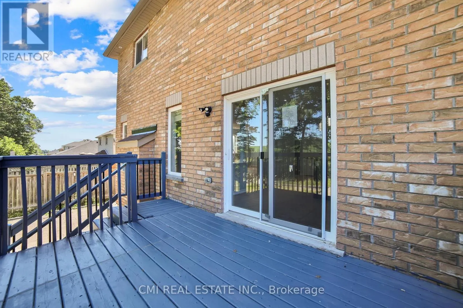 1218 LESLIE DRIVE