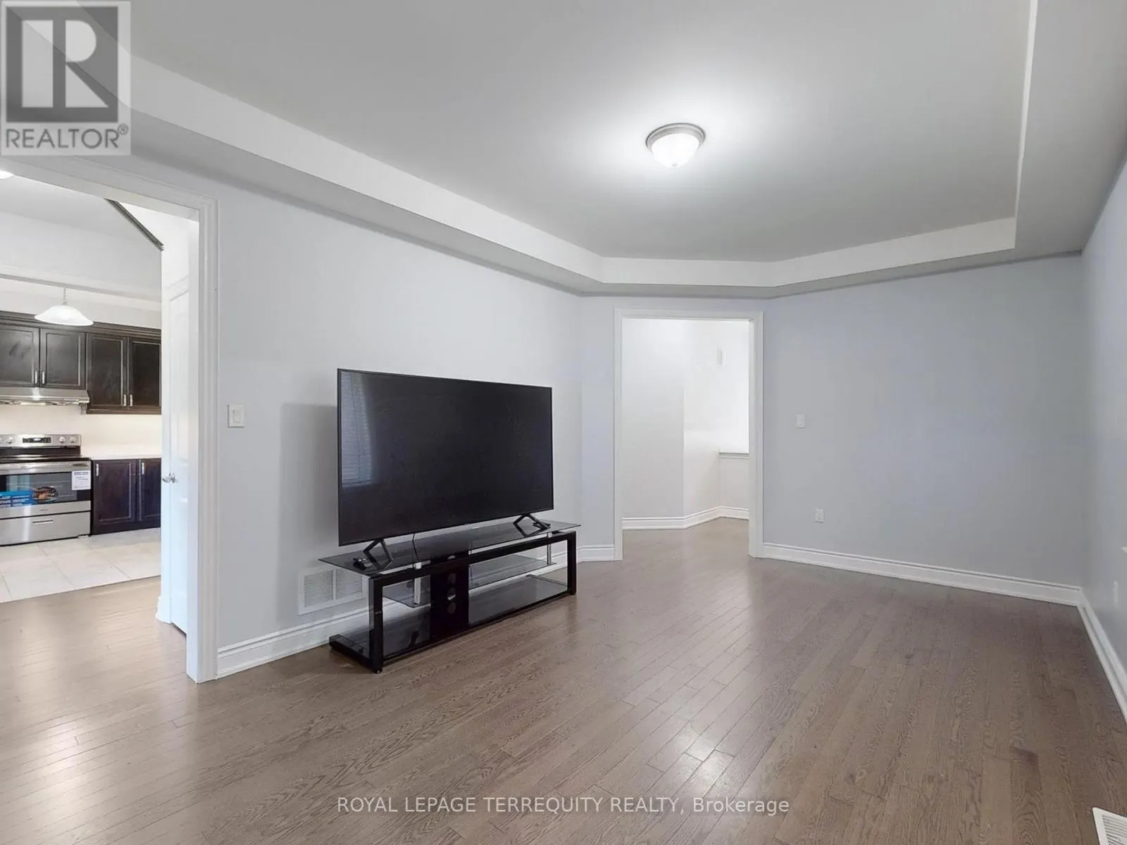 28 RICHMOND PARK DRIVE