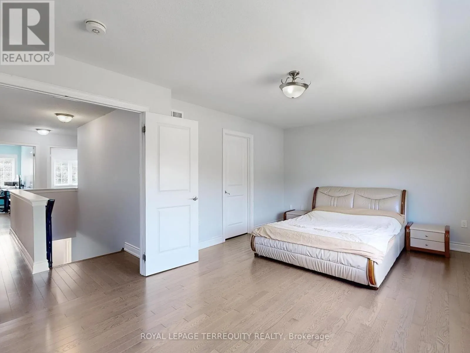 28 RICHMOND PARK DRIVE
