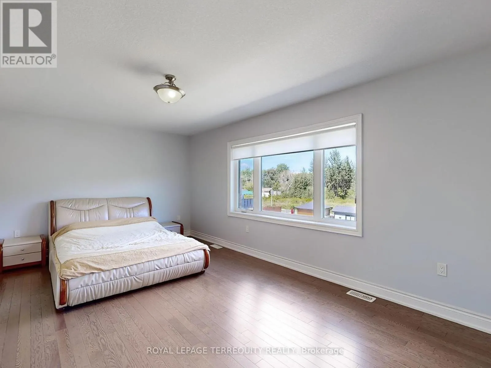 28 RICHMOND PARK DRIVE