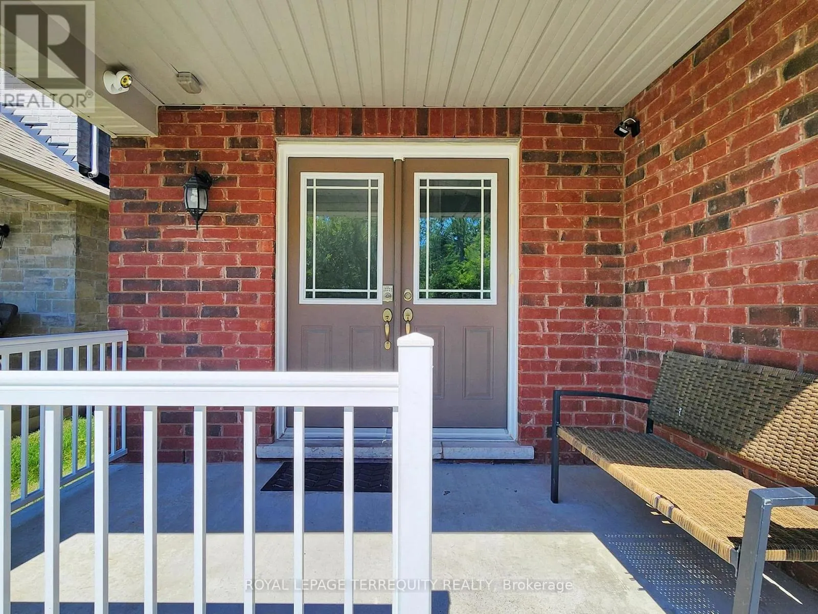28 RICHMOND PARK DRIVE