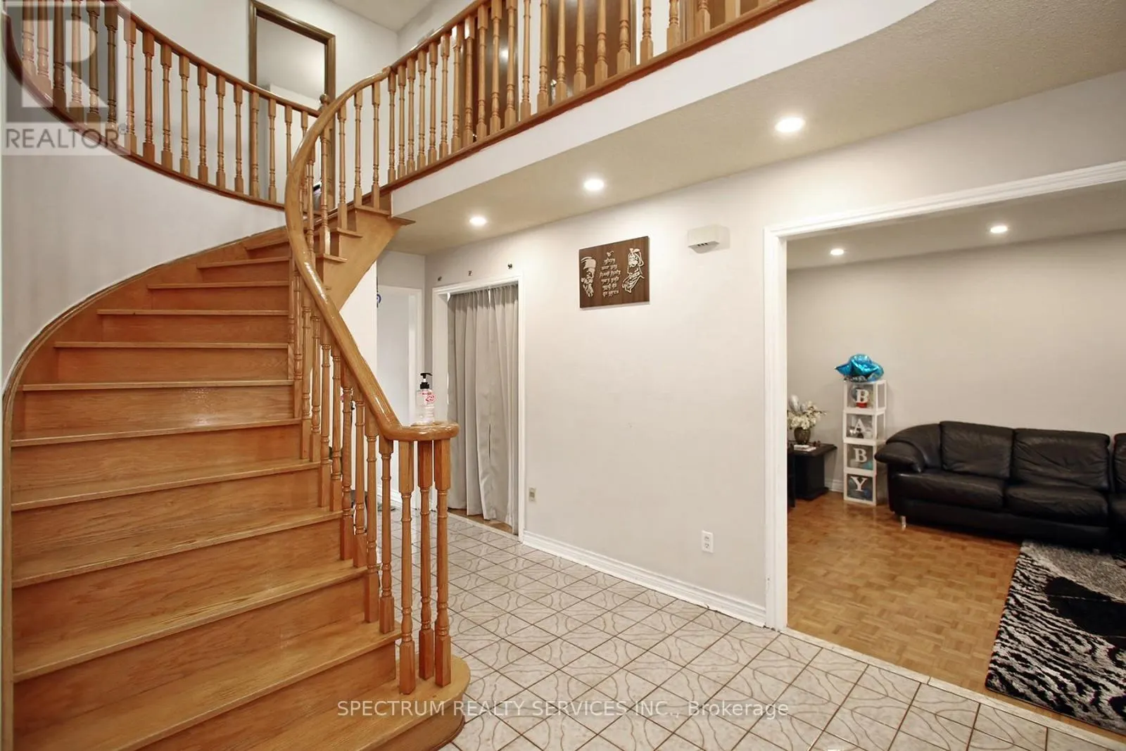 22 KAISER DRIVE