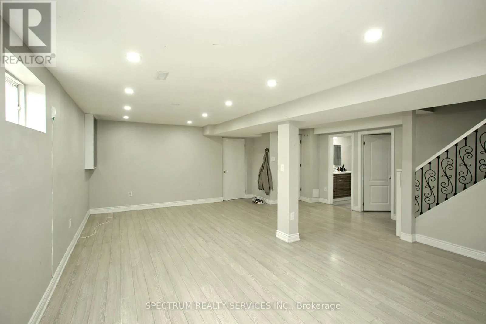 22 KAISER DRIVE