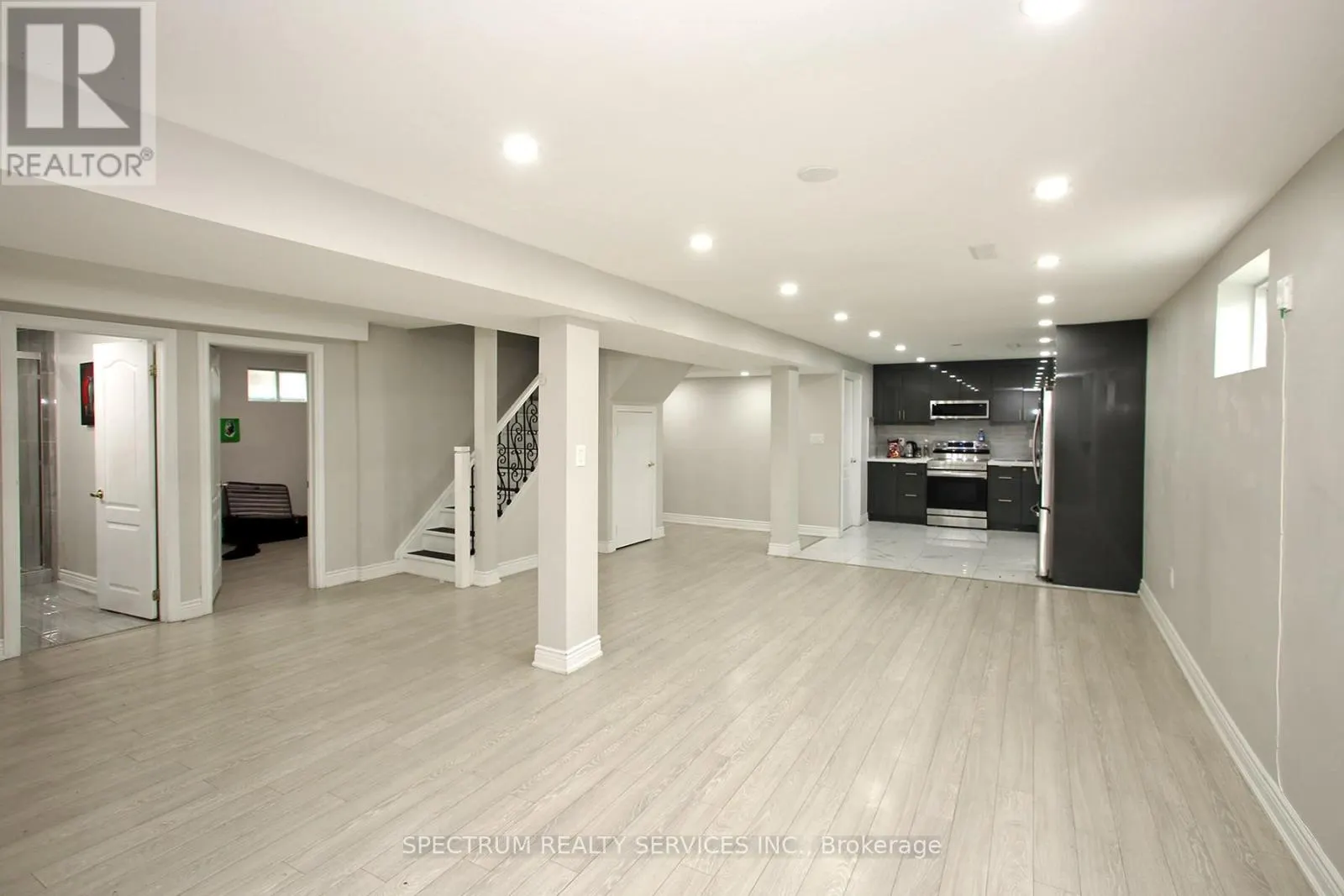 22 KAISER DRIVE