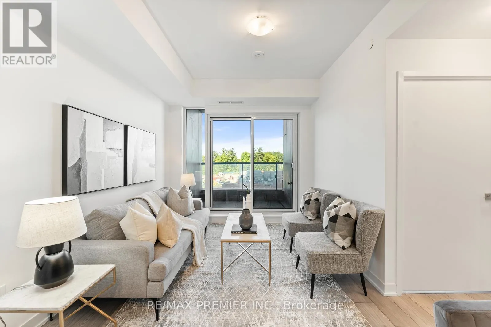 308 - 474 CALDARI ROAD